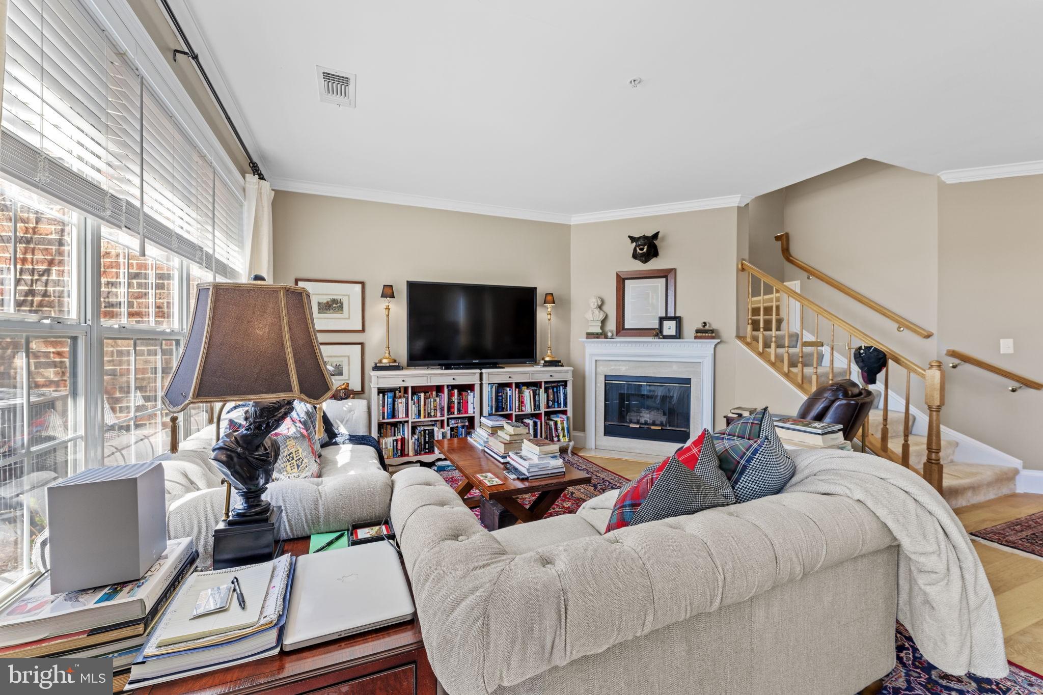 CHELSEA COURTS - Residential