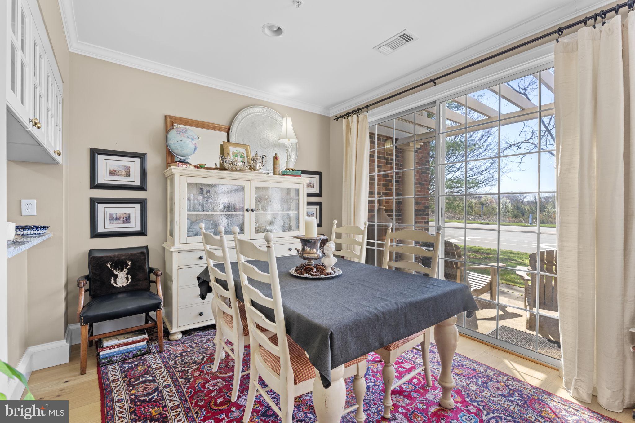 CHELSEA COURTS - Residential