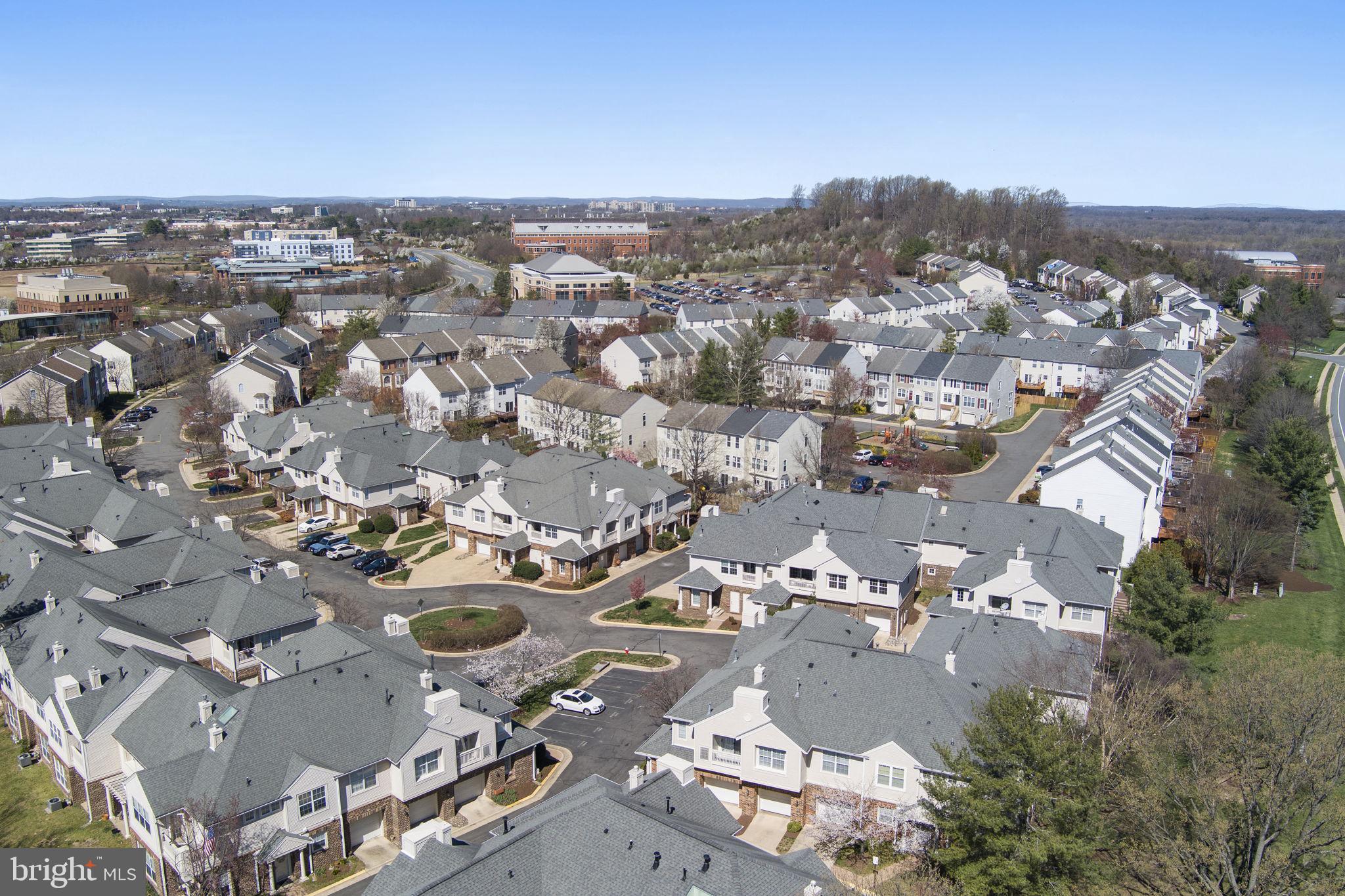 CHELSEA COURTS - Residential