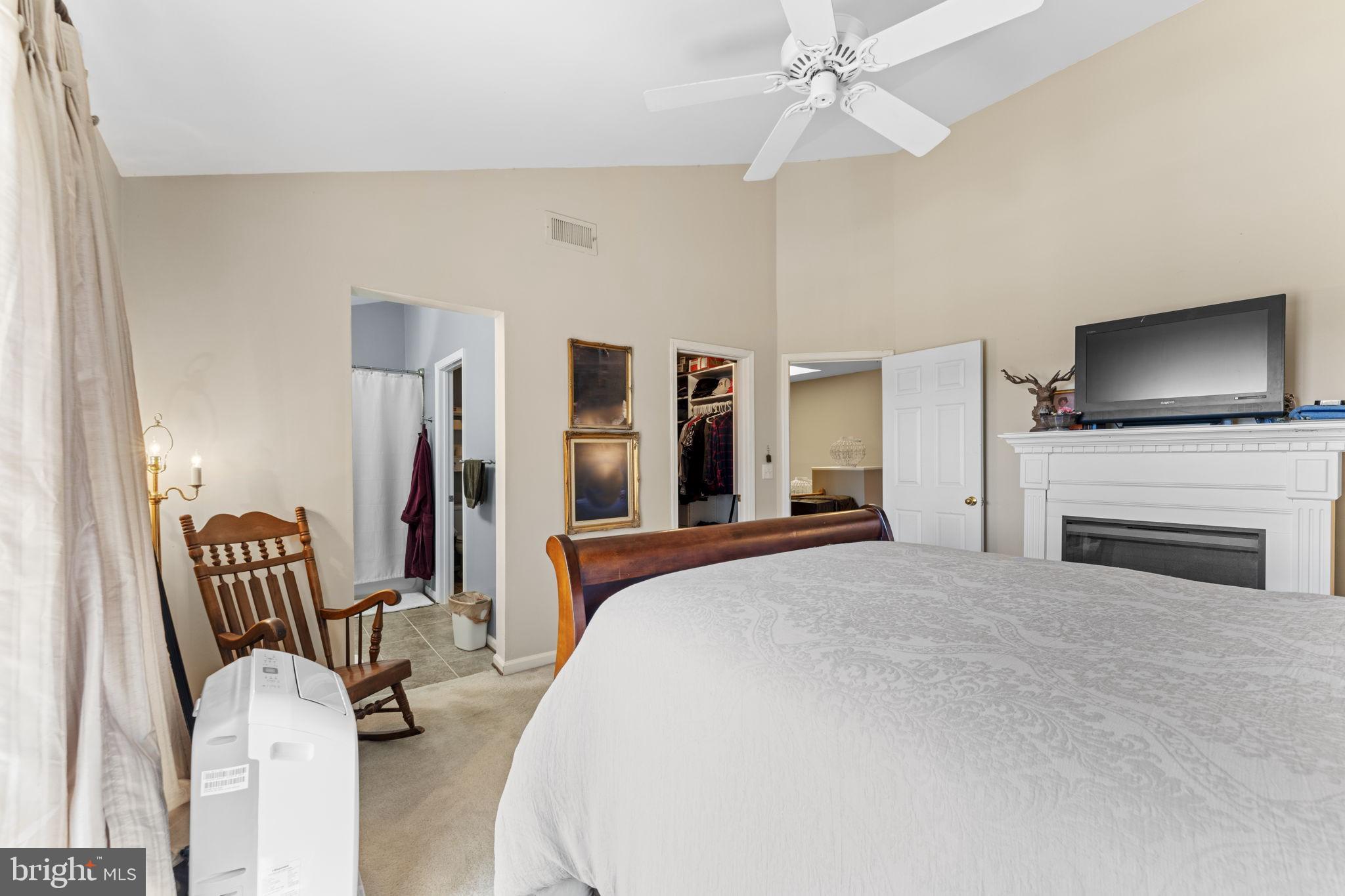 CHELSEA COURTS - Residential