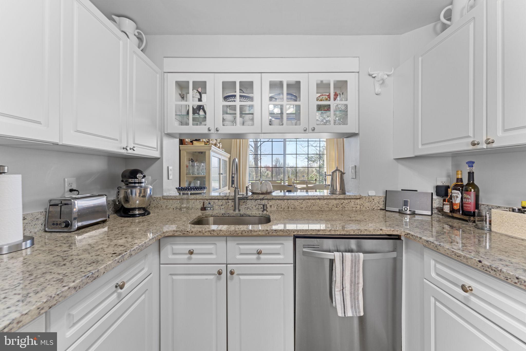 CHELSEA COURTS - Residential