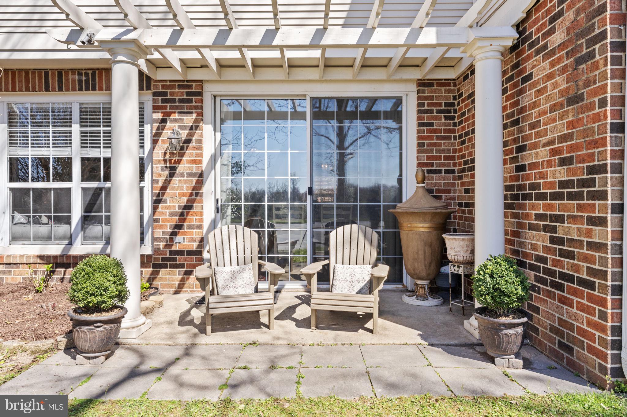 CHELSEA COURTS - Residential