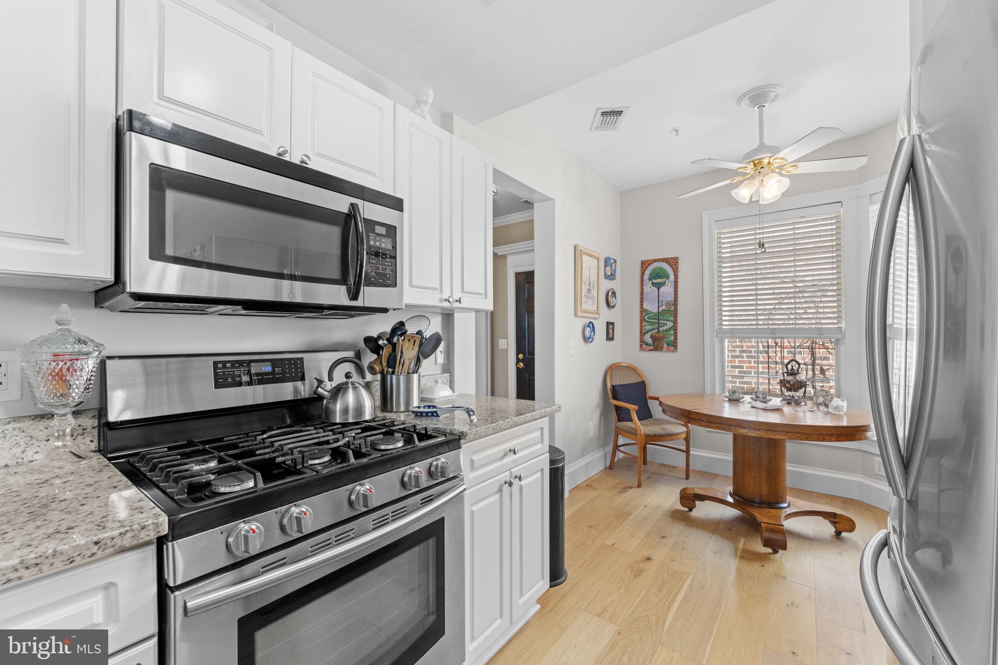 CHELSEA COURTS - Residential