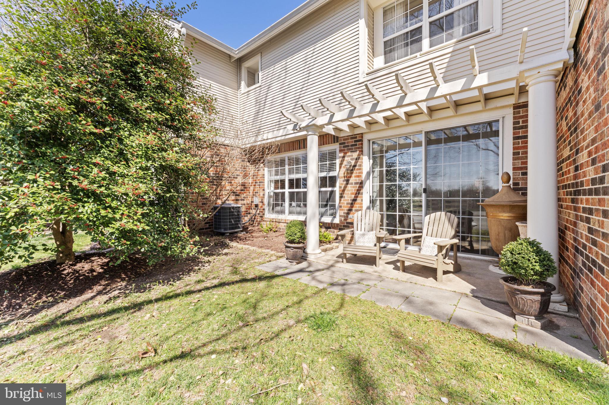 CHELSEA COURTS - Residential