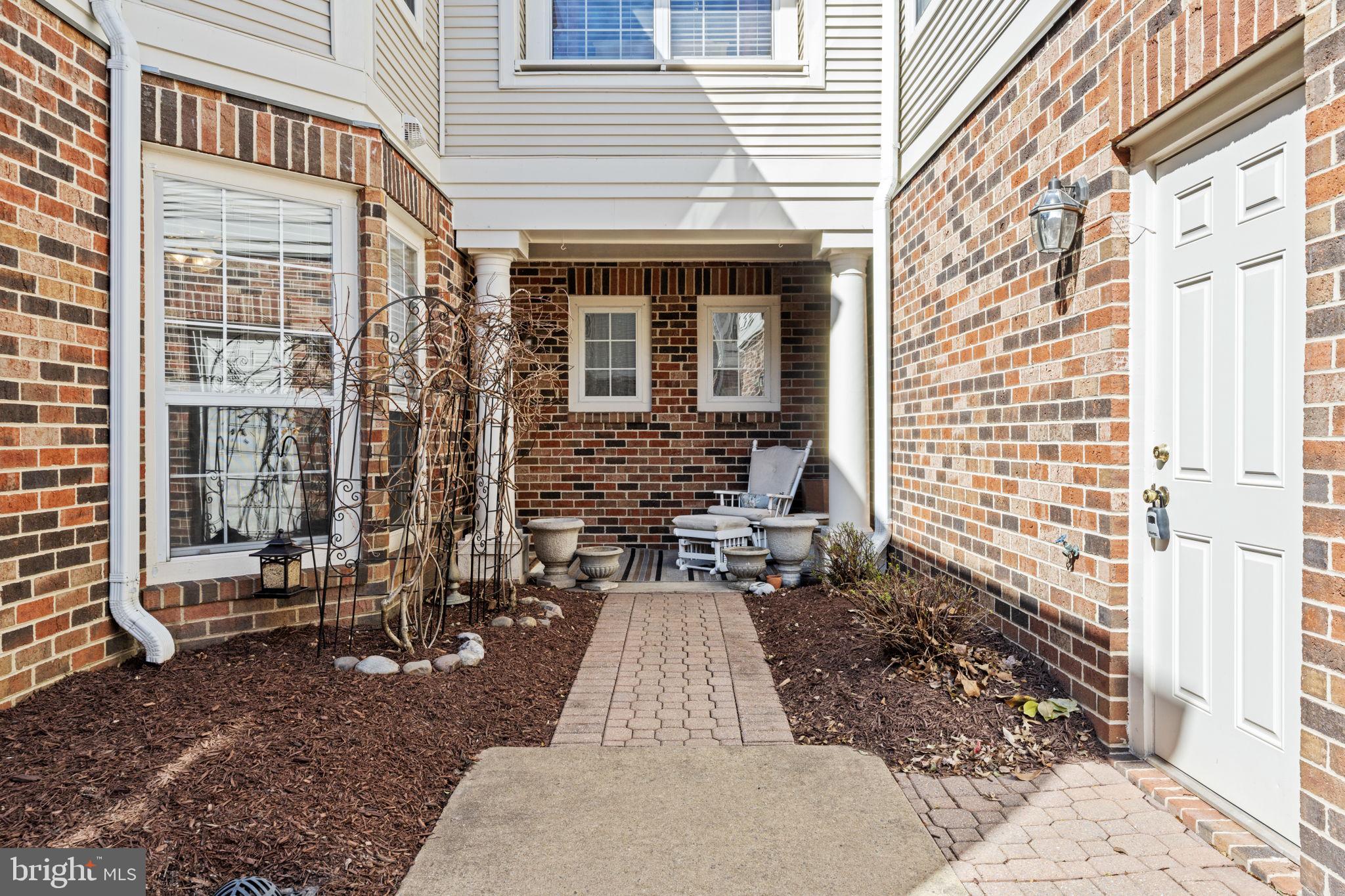 CHELSEA COURTS - Residential