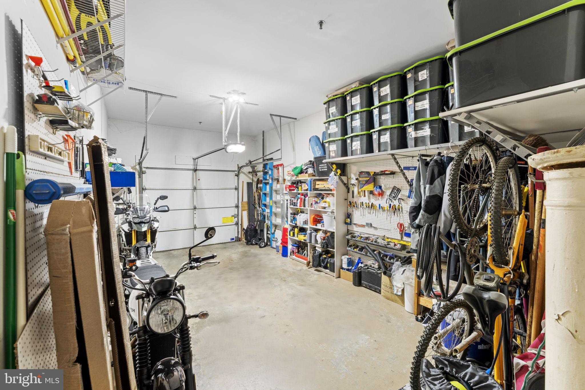 CHELSEA COURTS - Residential