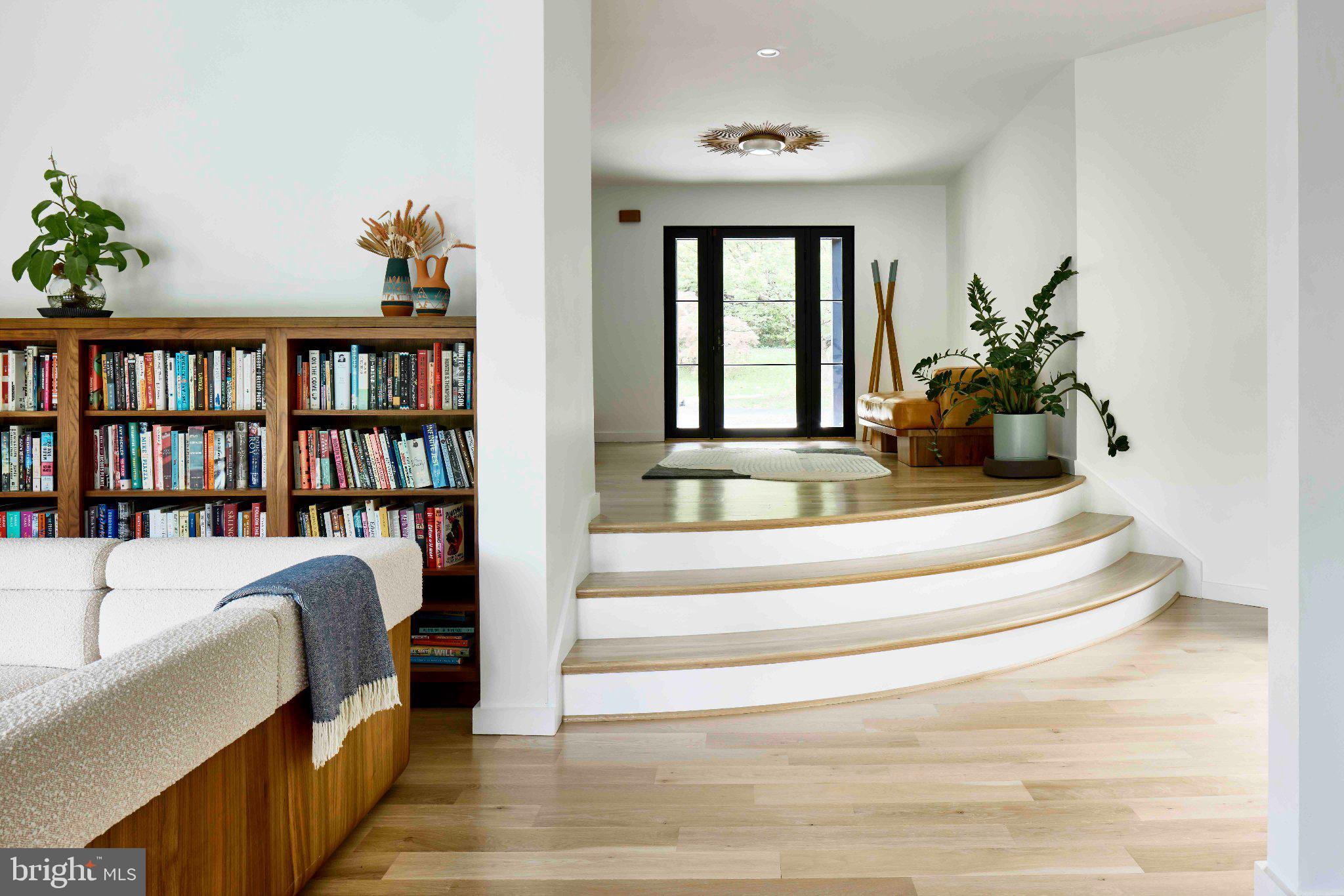 1312 MERCHANT LANE