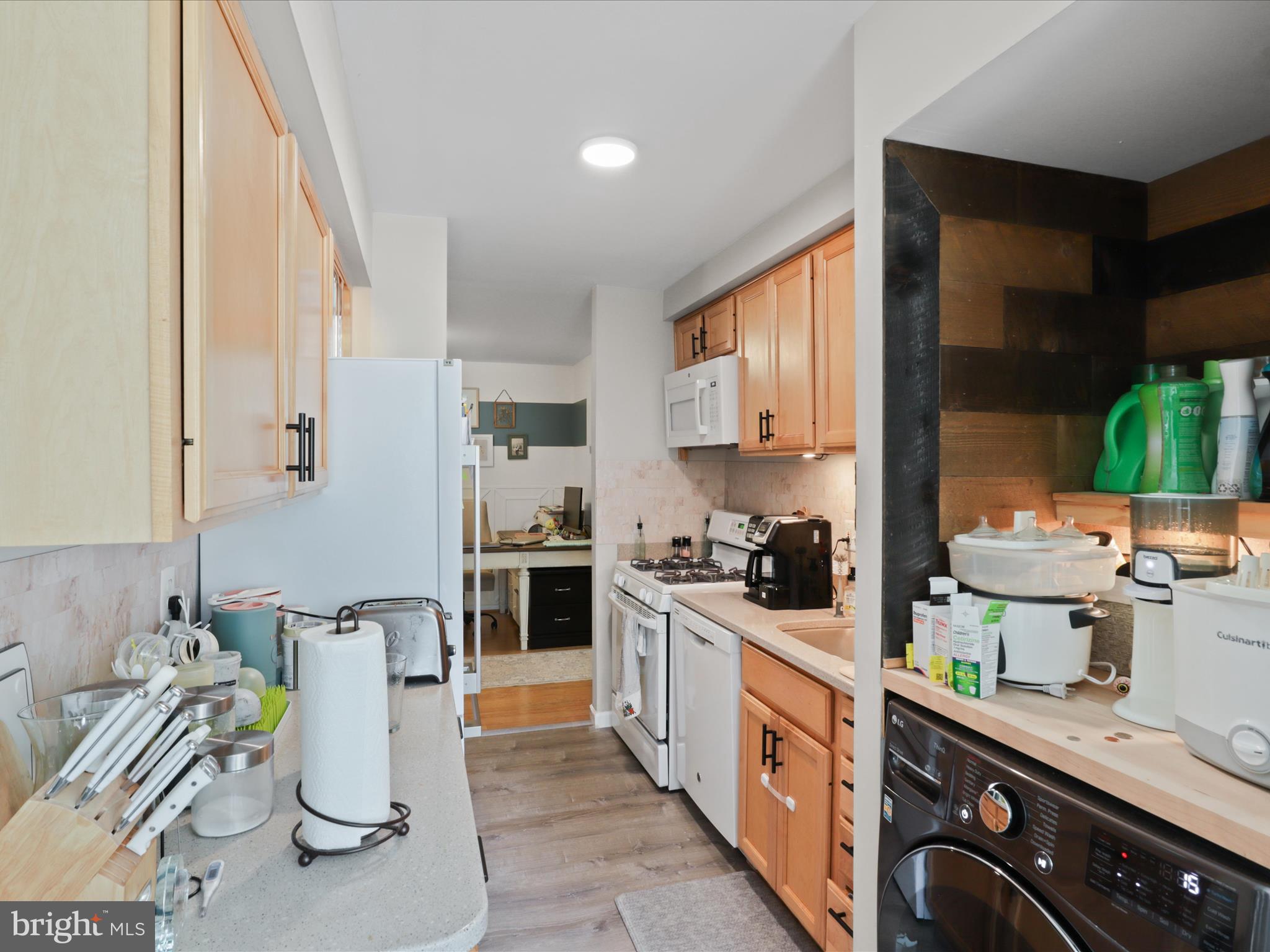 CHESTNUT GROVE - Residential