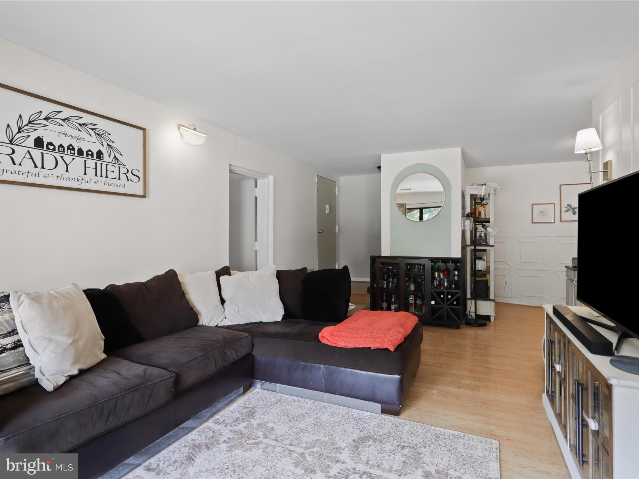 CHESTNUT GROVE - Residential