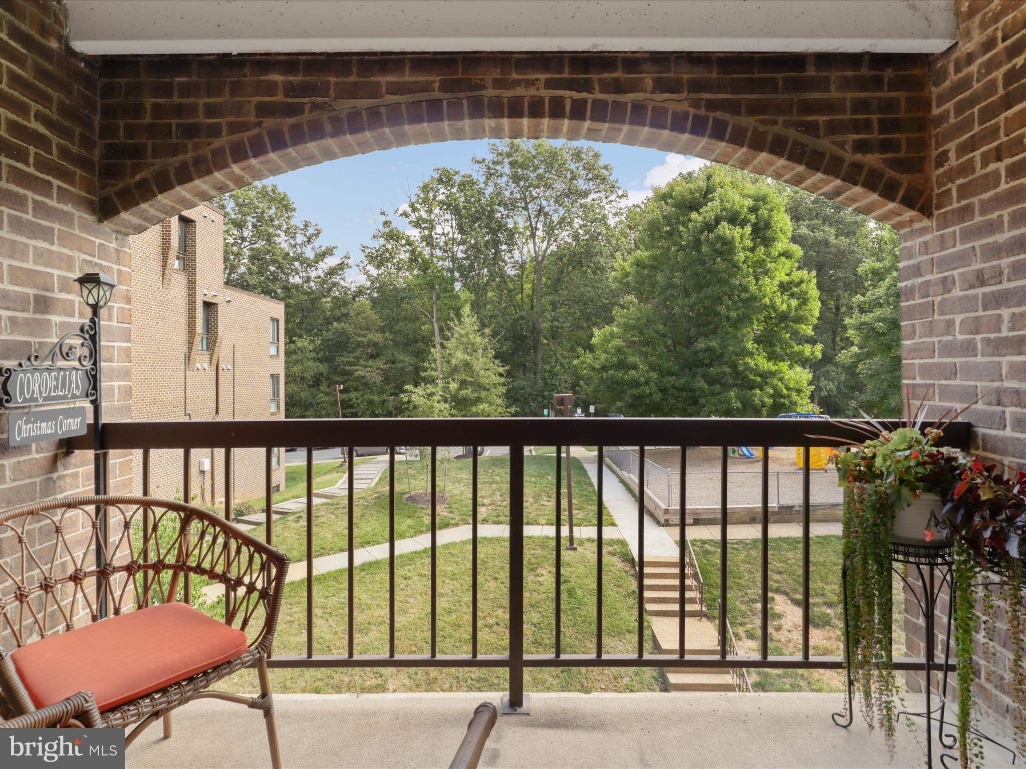 CHESTNUT GROVE - Residential