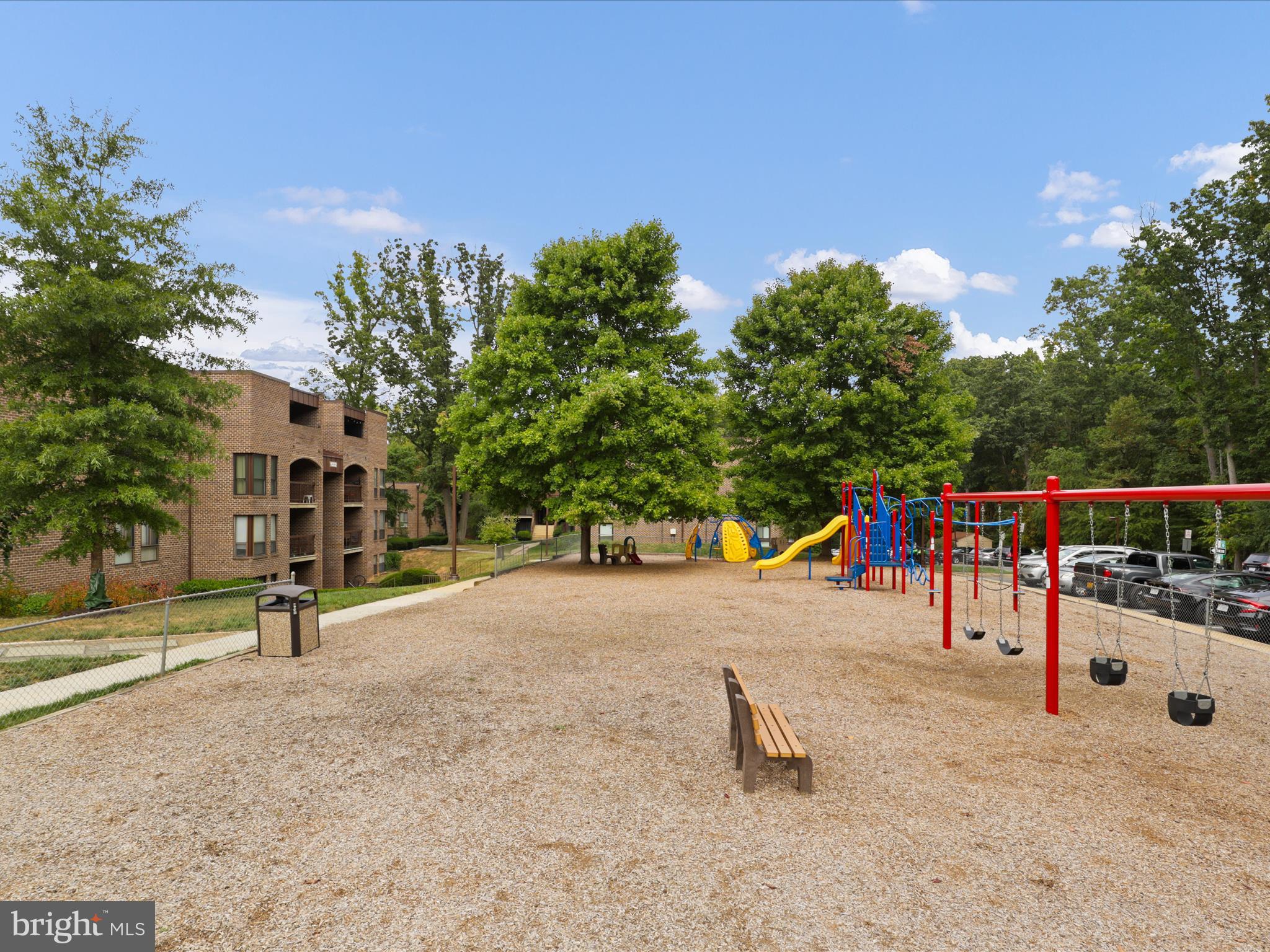 CHESTNUT GROVE - Residential