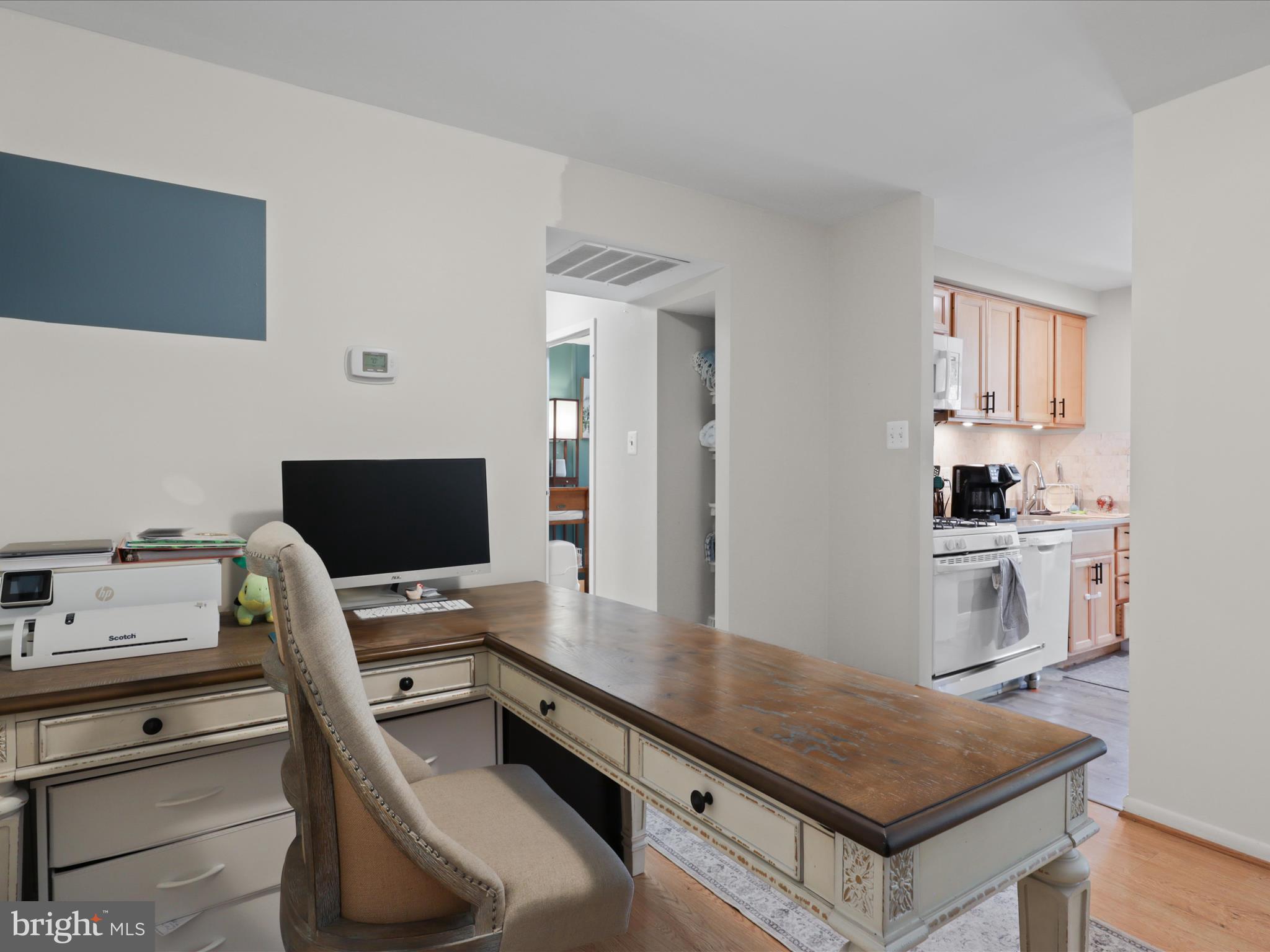 CHESTNUT GROVE - Residential