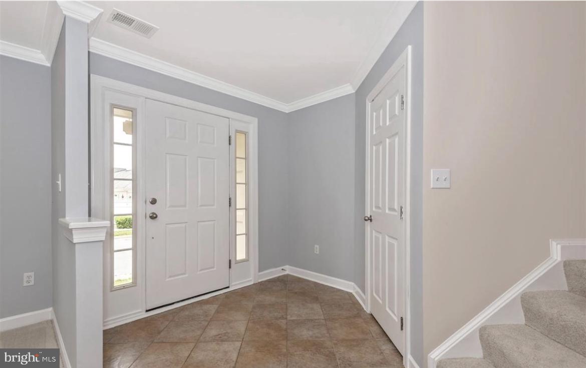 VILLAGES OF URBANA - Residential Lease