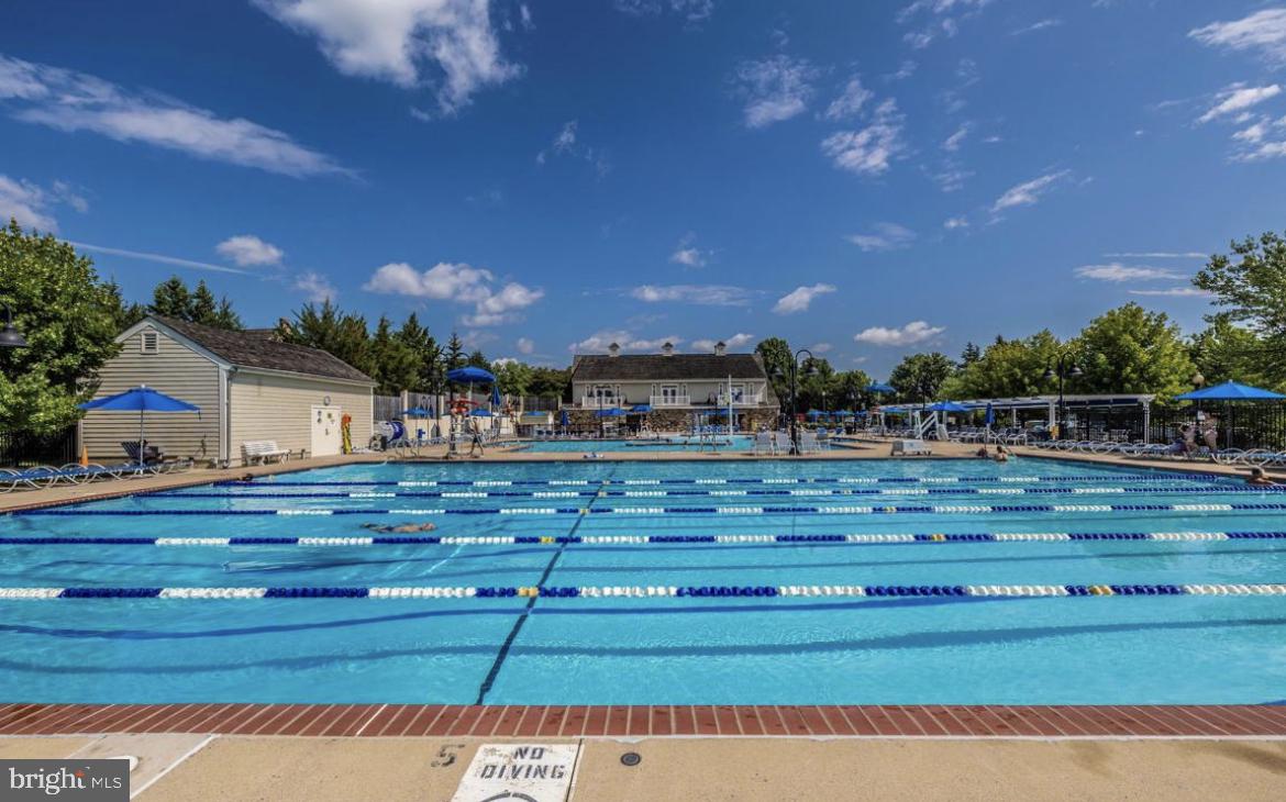 VILLAGES OF URBANA - Residential Lease