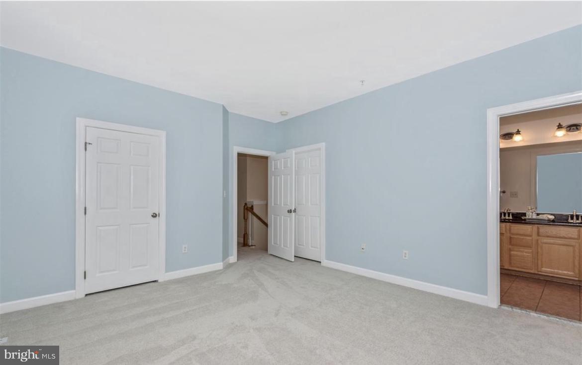 VILLAGES OF URBANA - Residential Lease