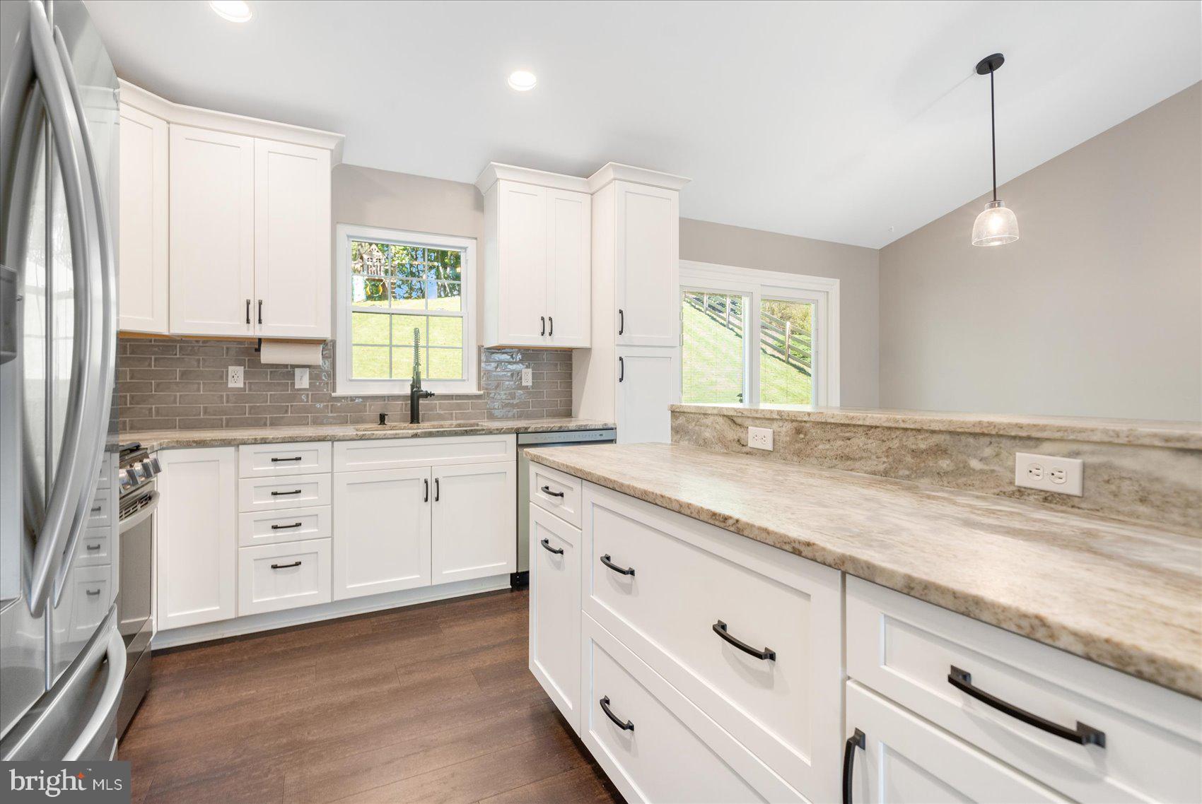 BRENTWOOD PARK - Residential