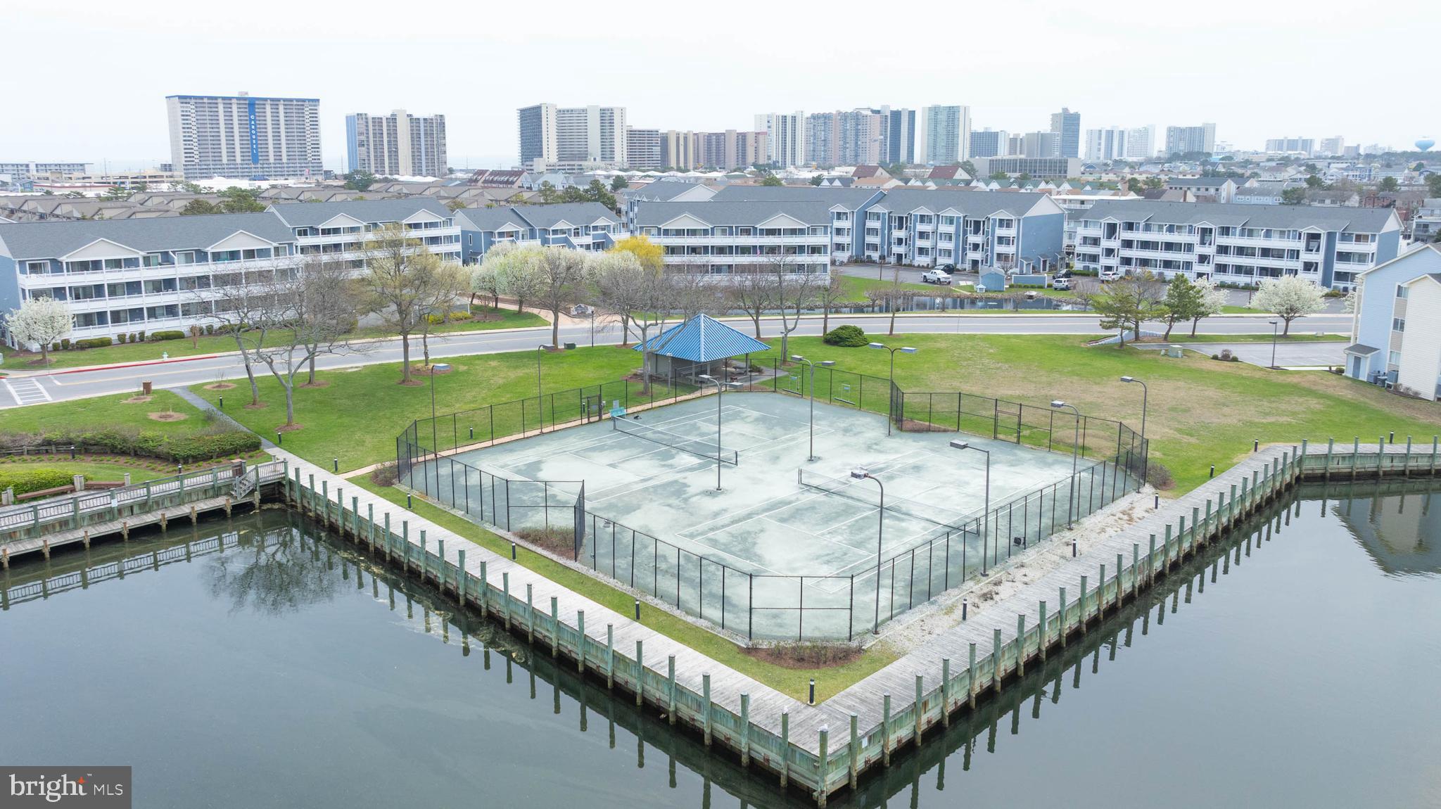 HERON HARBOUR - Residential