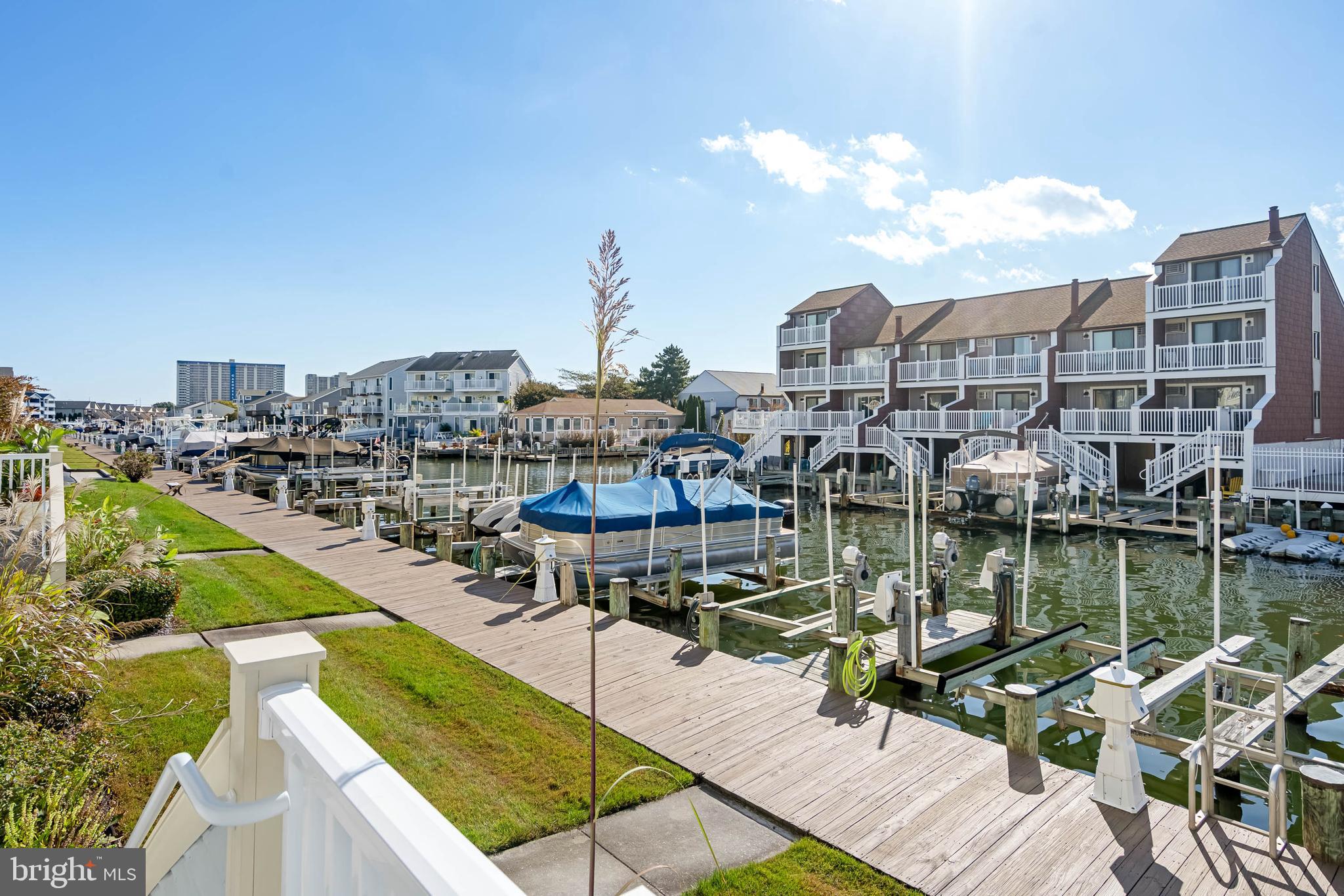 HERON HARBOUR - Residential