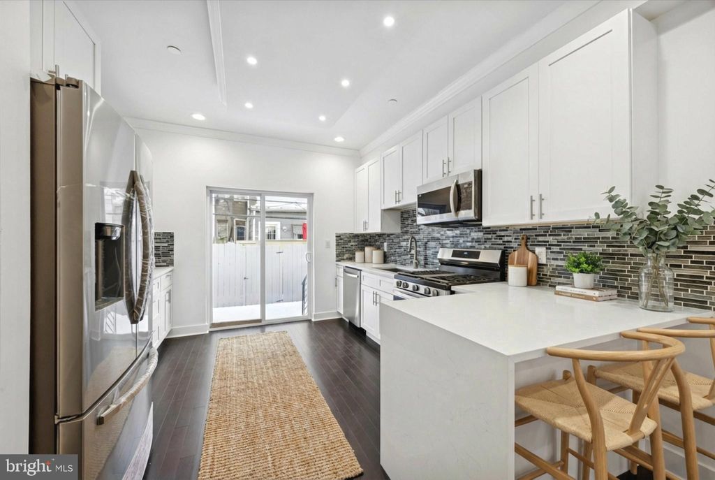 Photo of 1327 S Hollywood Street, PHILADELPHIA, PA 19146 (MLS # PAPH2580598)