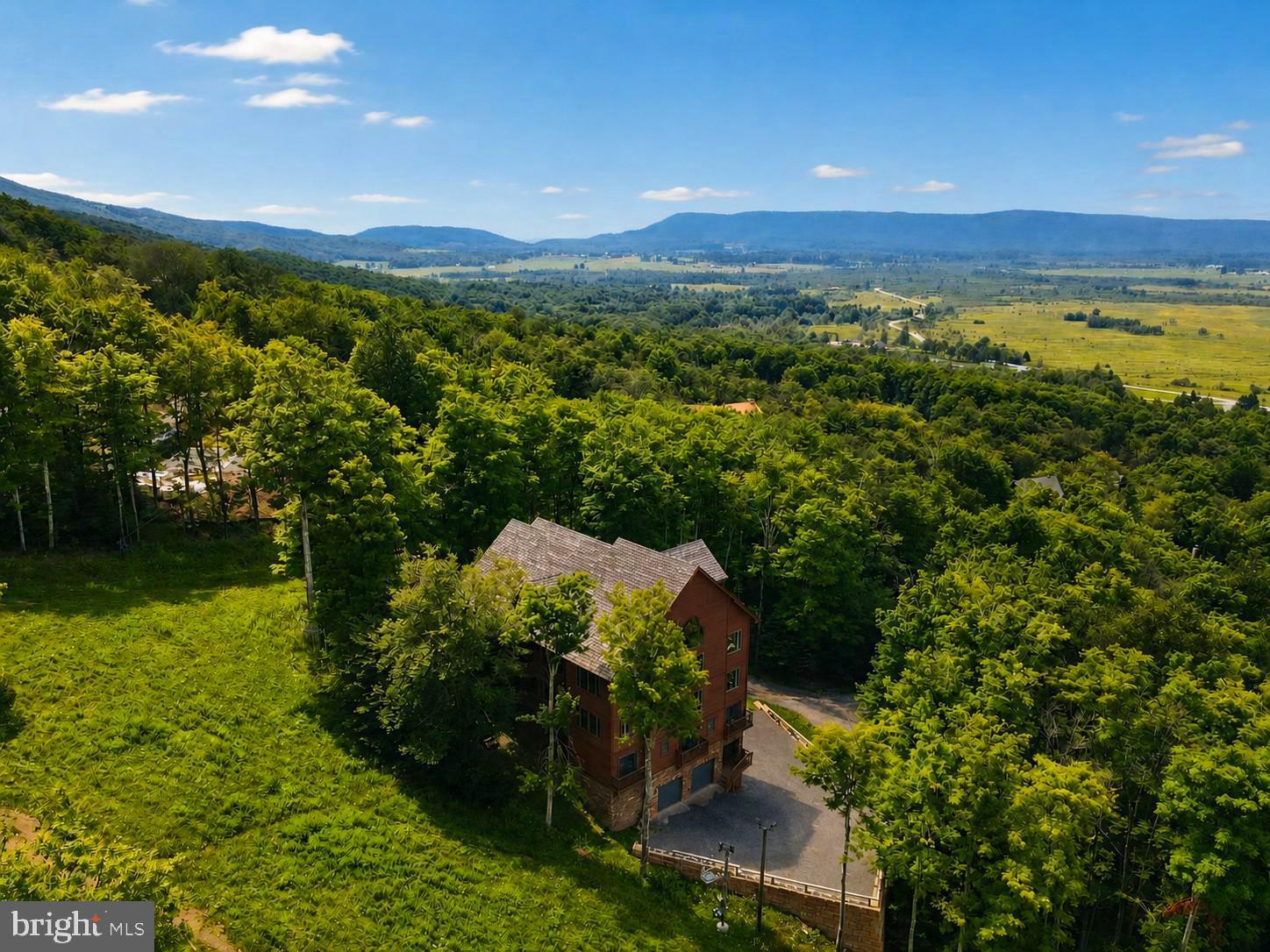 626 WINTERSET DRIVE