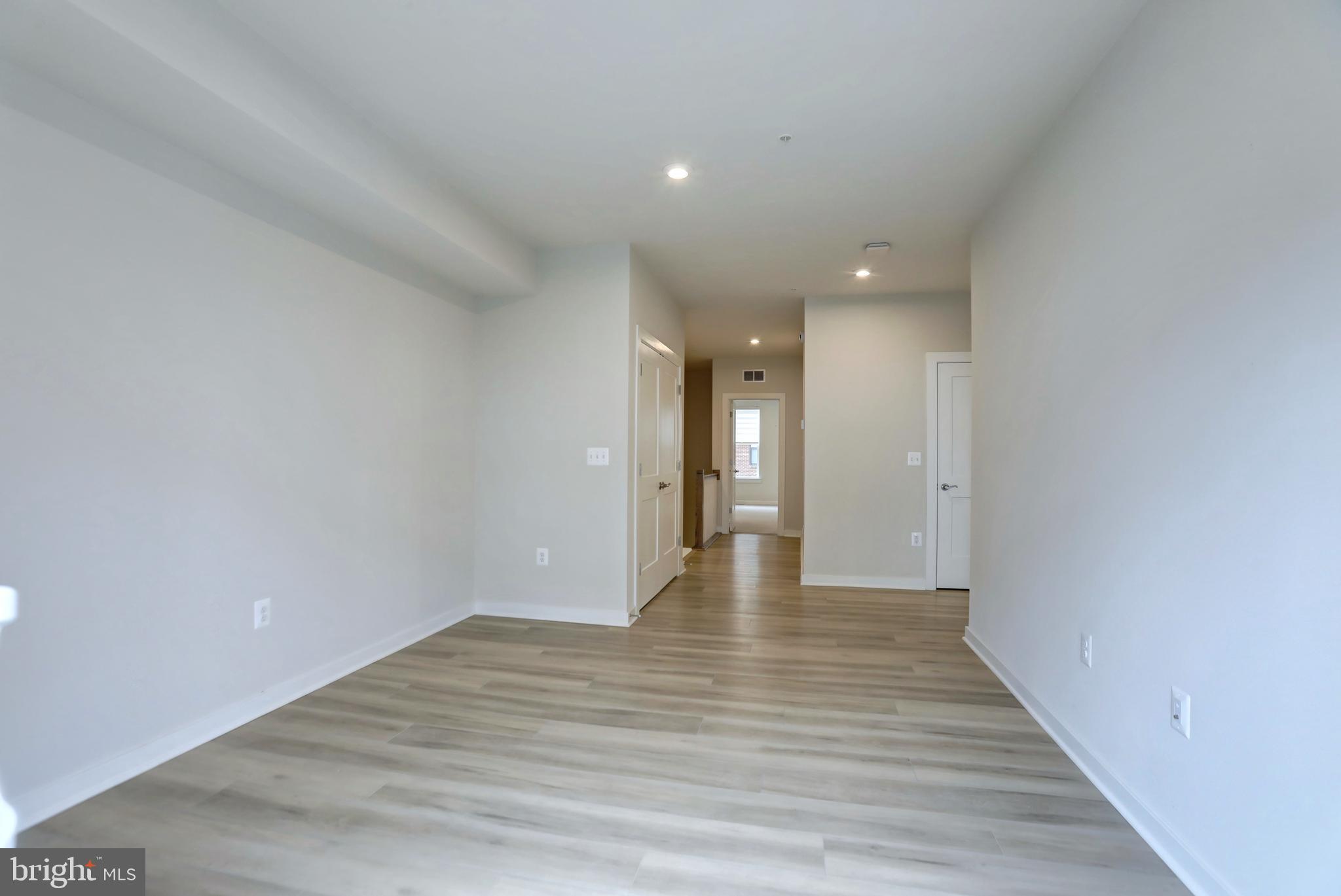 ASHBROOK PLACE - Residential