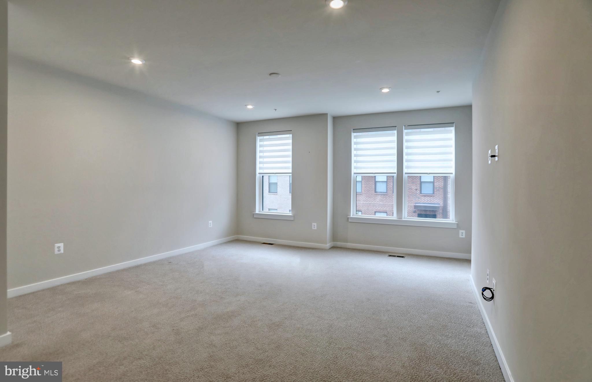 ASHBROOK PLACE - Residential