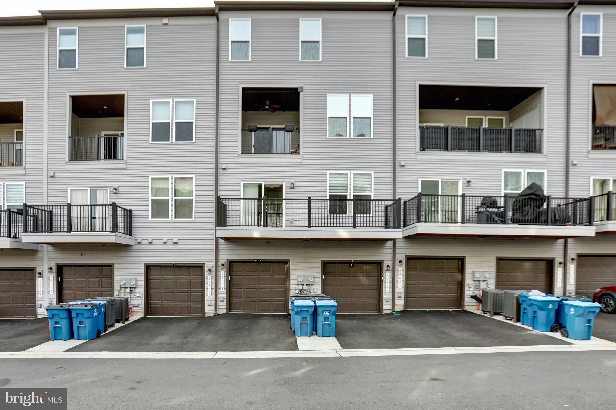 ASHBROOK PLACE - Residential