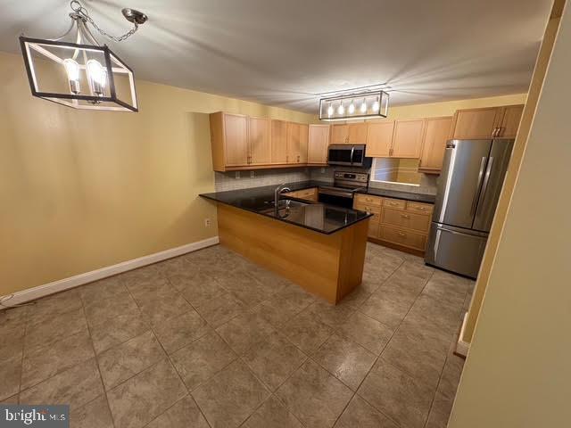 VILLAGE OF KINGS CONTRIVANCE - Residential Lease