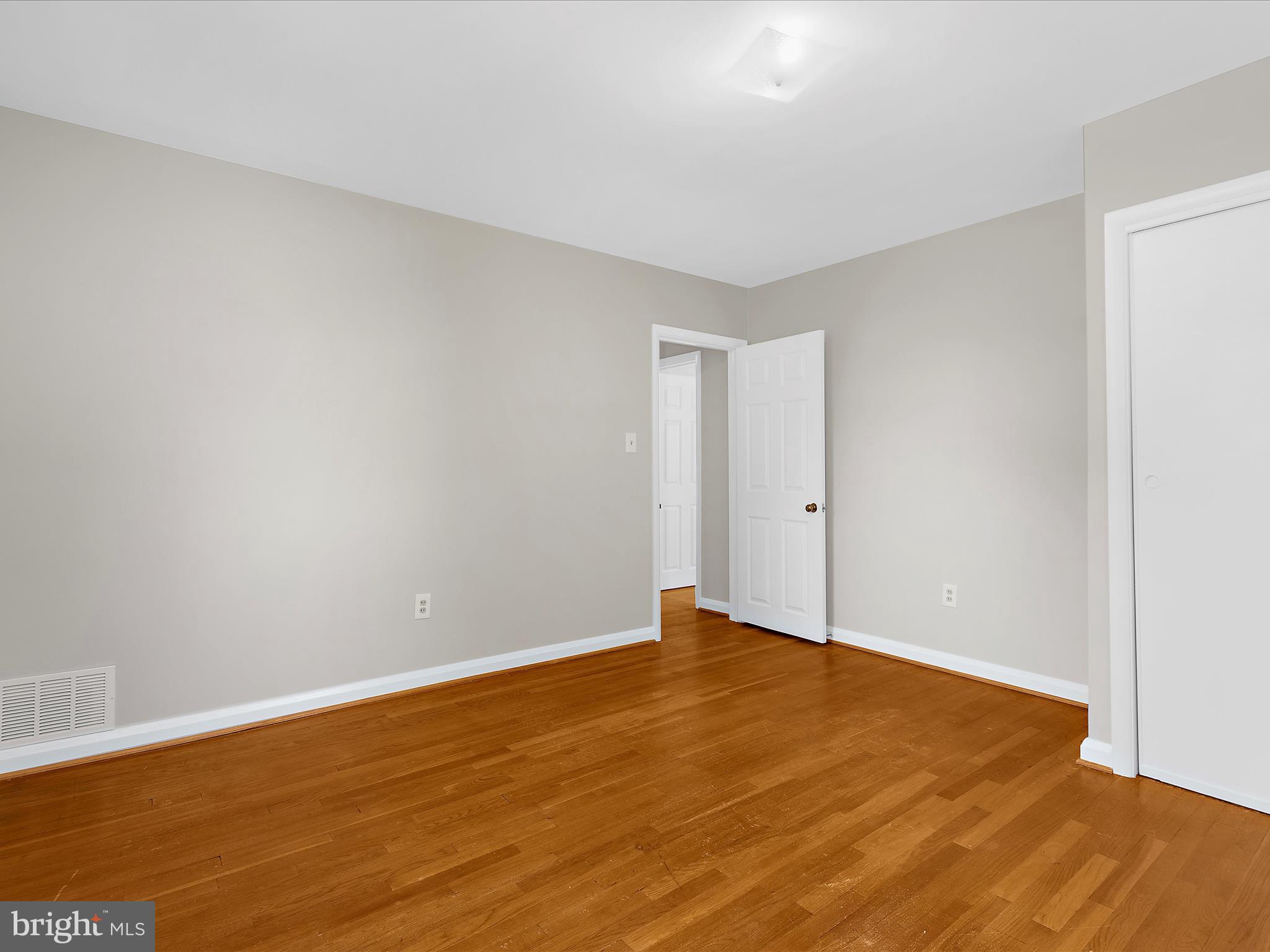 INGLEWOOD - Residential