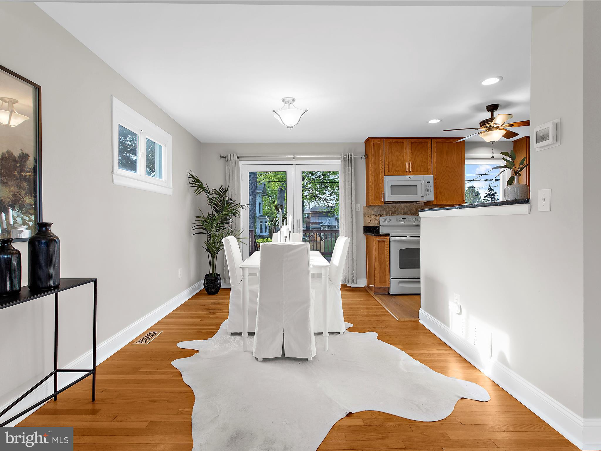 INGLEWOOD - Residential