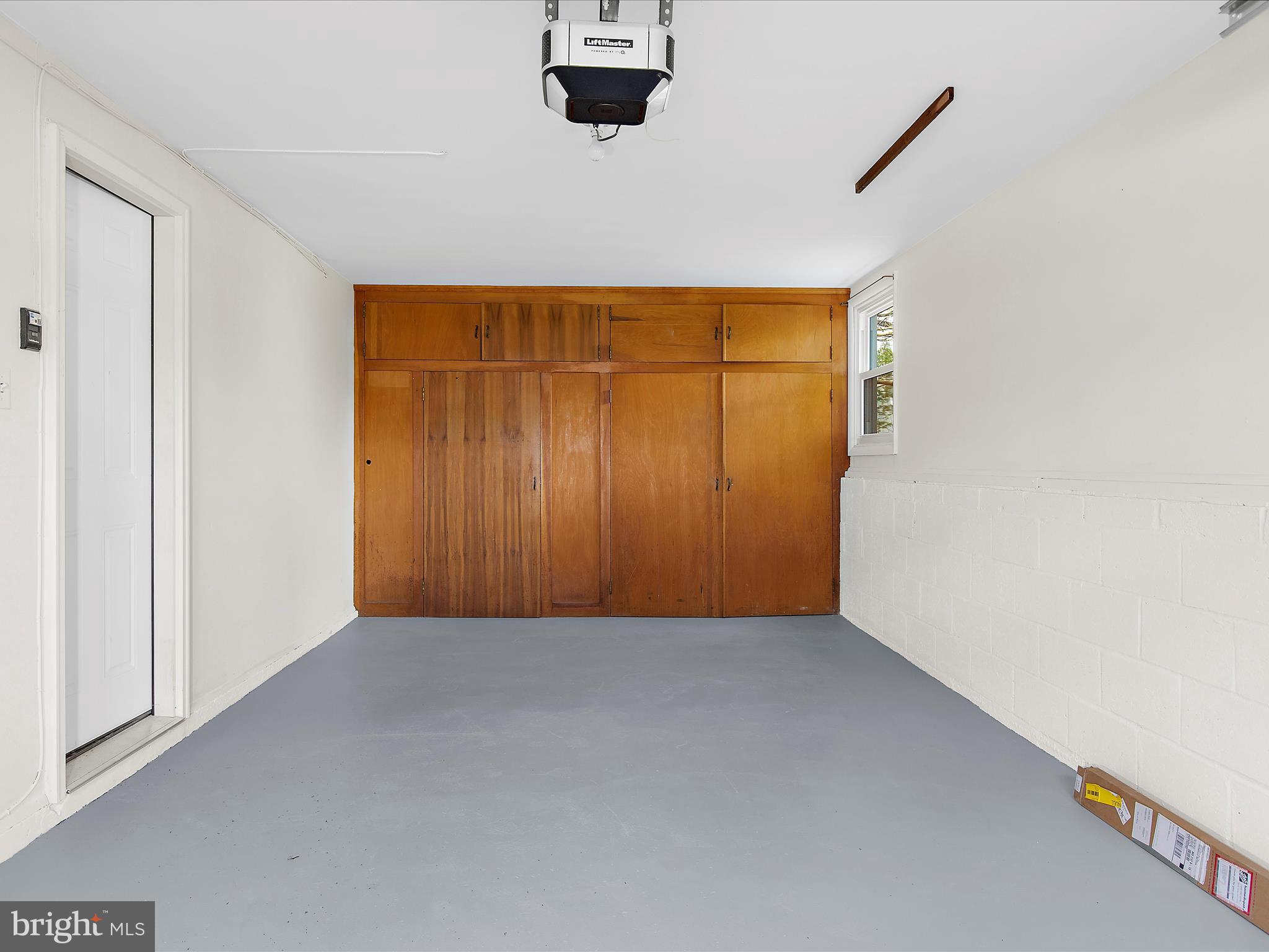 INGLEWOOD - Residential