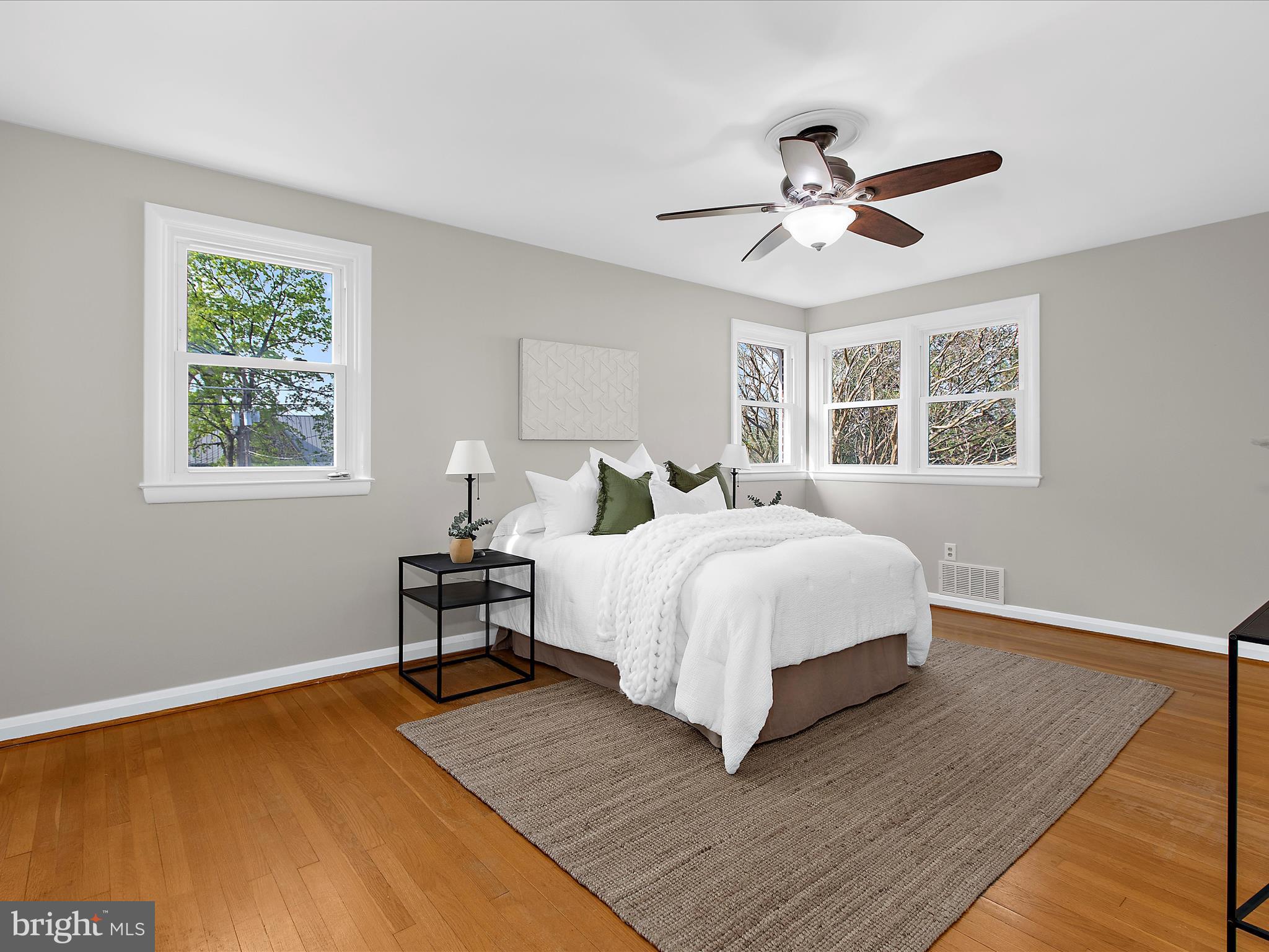 INGLEWOOD - Residential