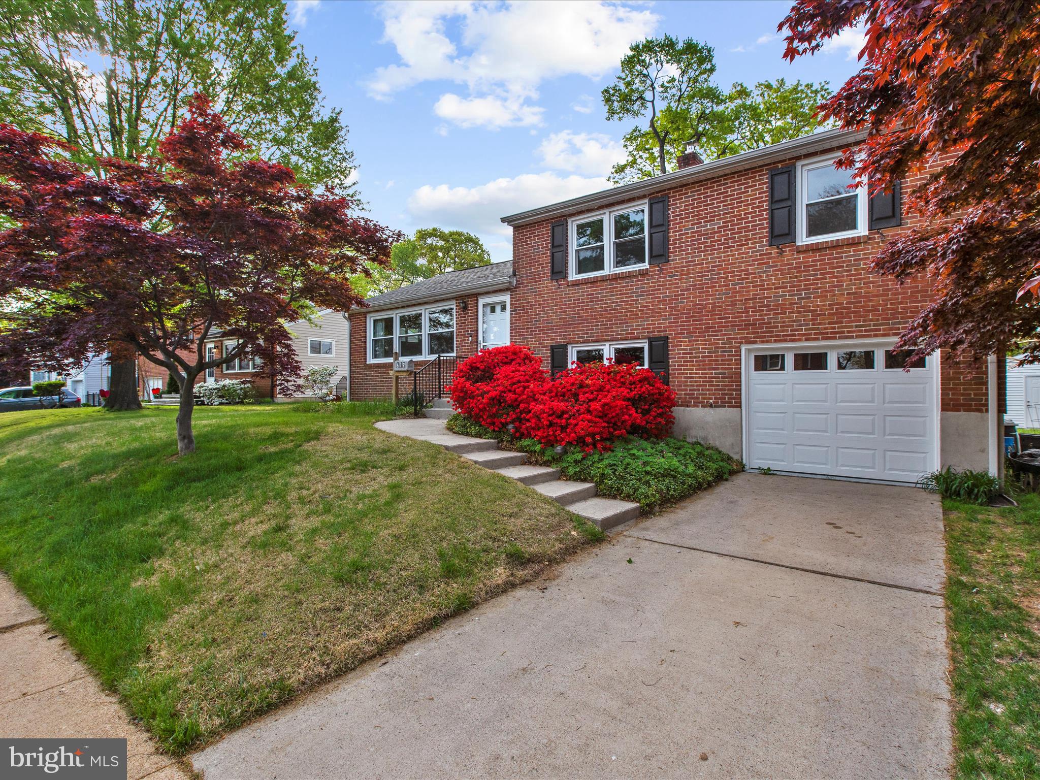 INGLEWOOD - Residential