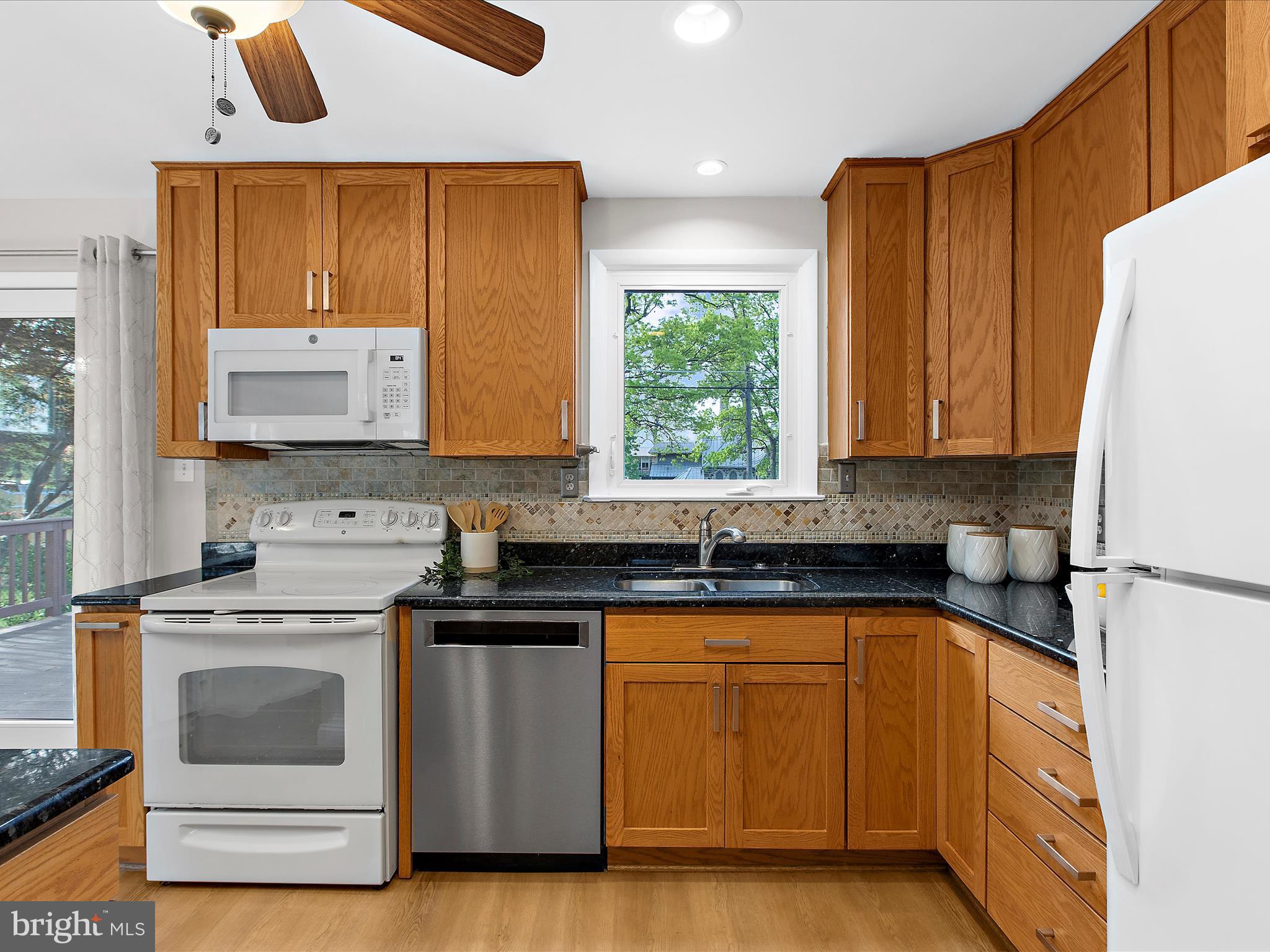 INGLEWOOD - Residential