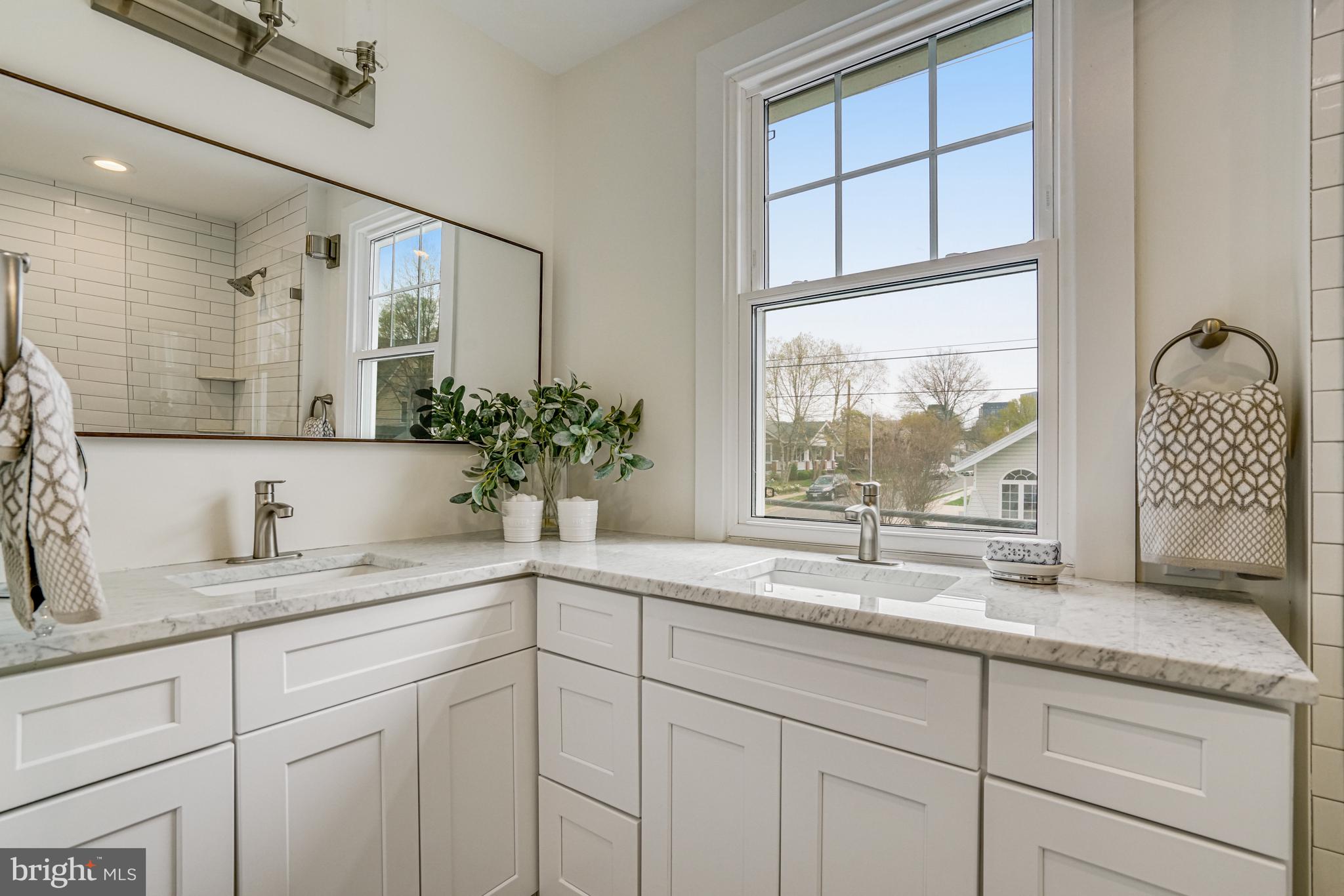 ADDISON HEIGHTS - Residential