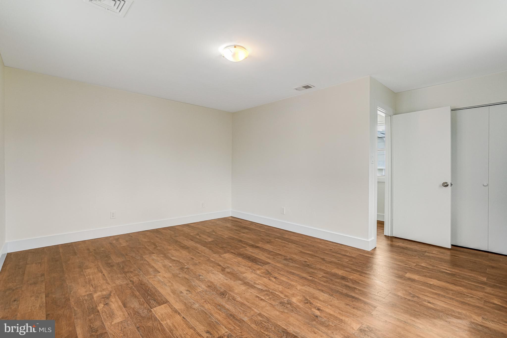 ADDISON HEIGHTS - Residential