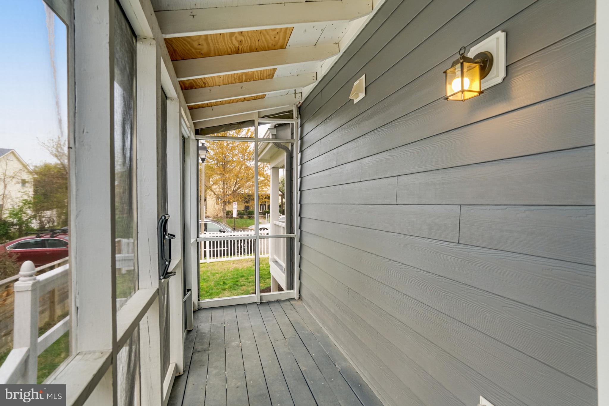 ADDISON HEIGHTS - Residential