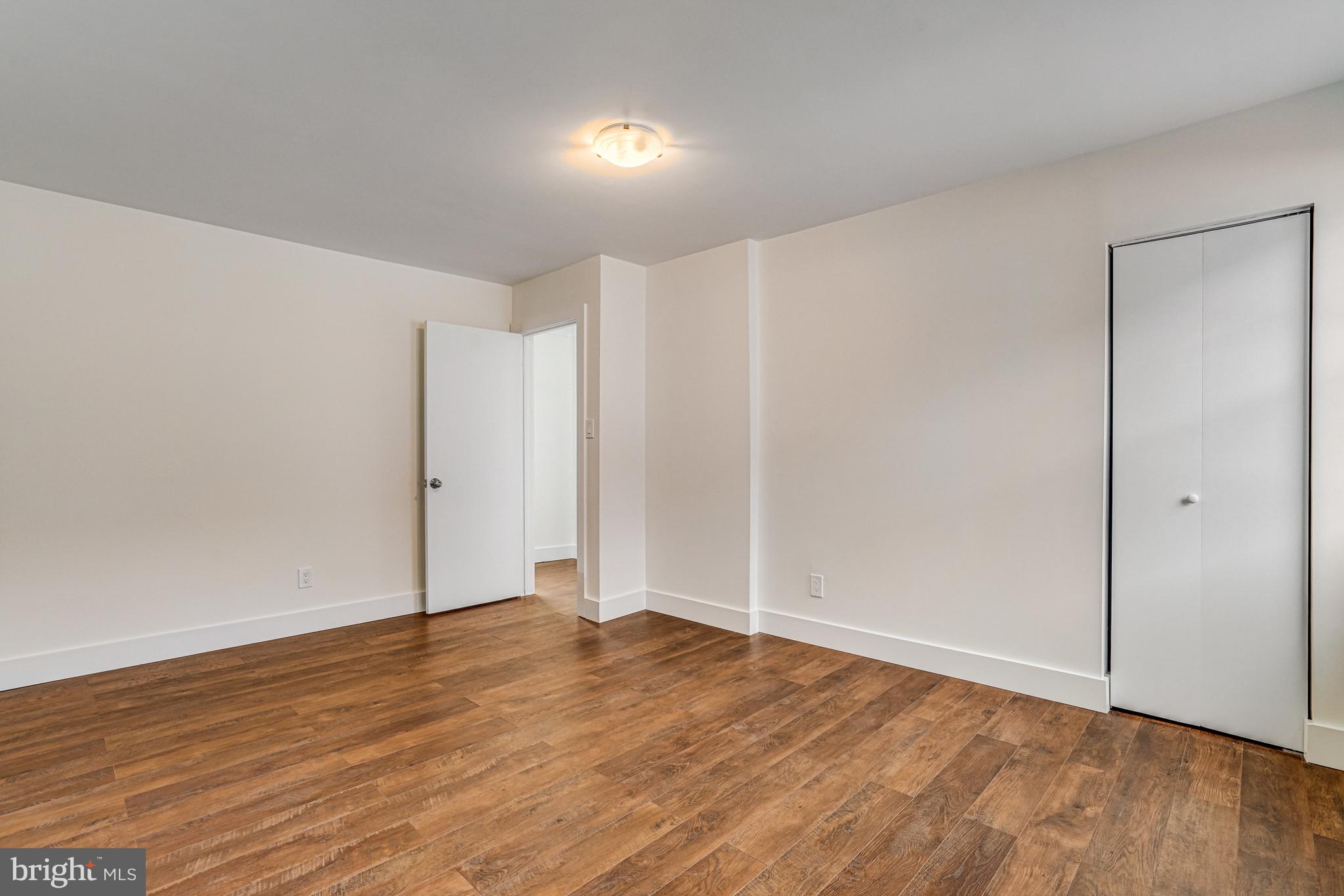 ADDISON HEIGHTS - Residential