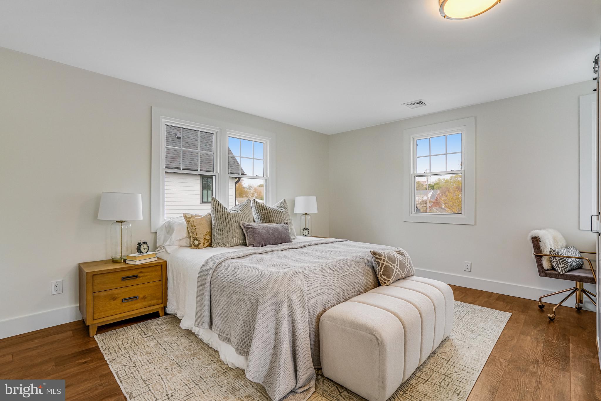 ADDISON HEIGHTS - Residential