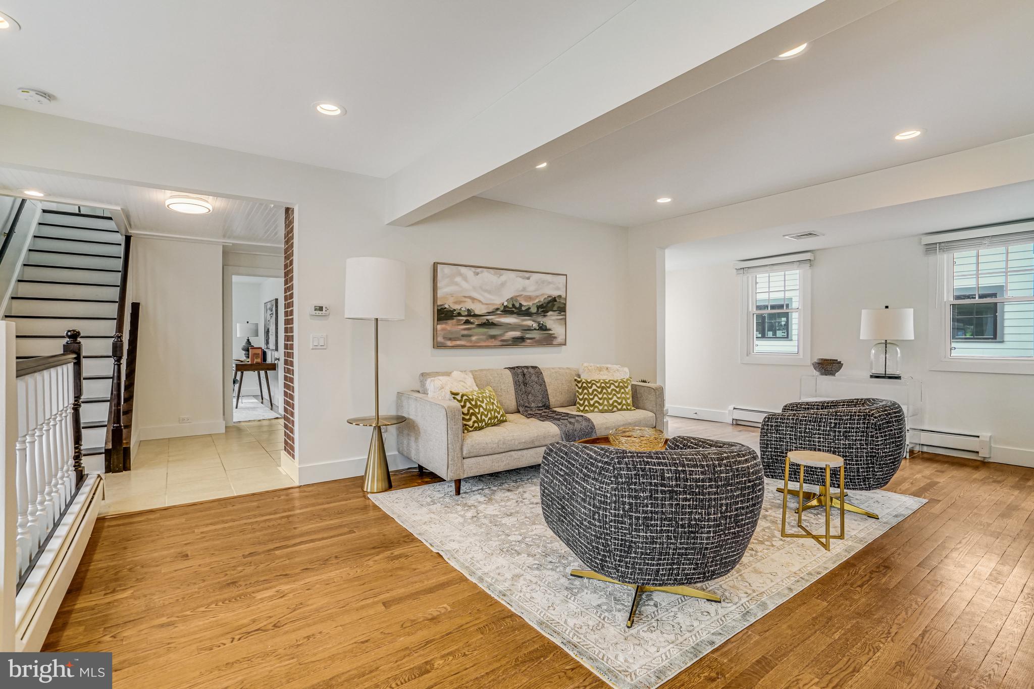 ADDISON HEIGHTS - Residential