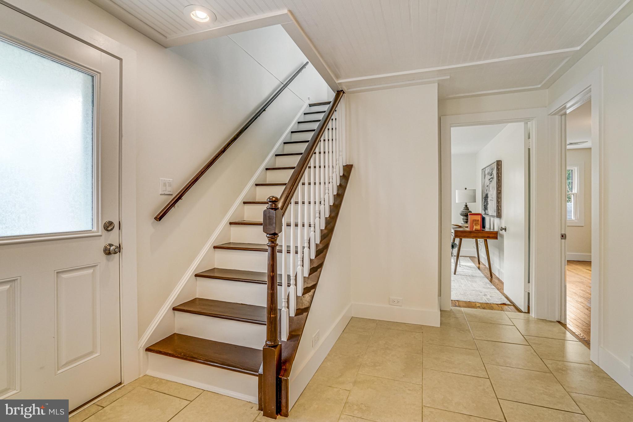 ADDISON HEIGHTS - Residential