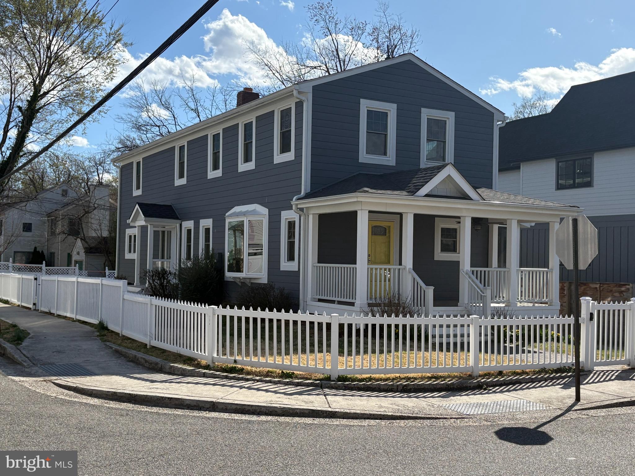 ADDISON HEIGHTS - Residential