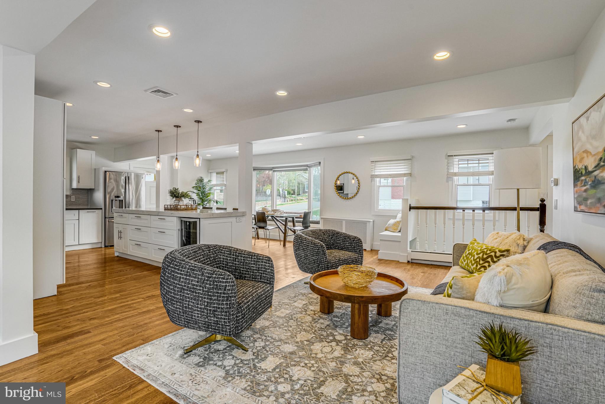 ADDISON HEIGHTS - Residential