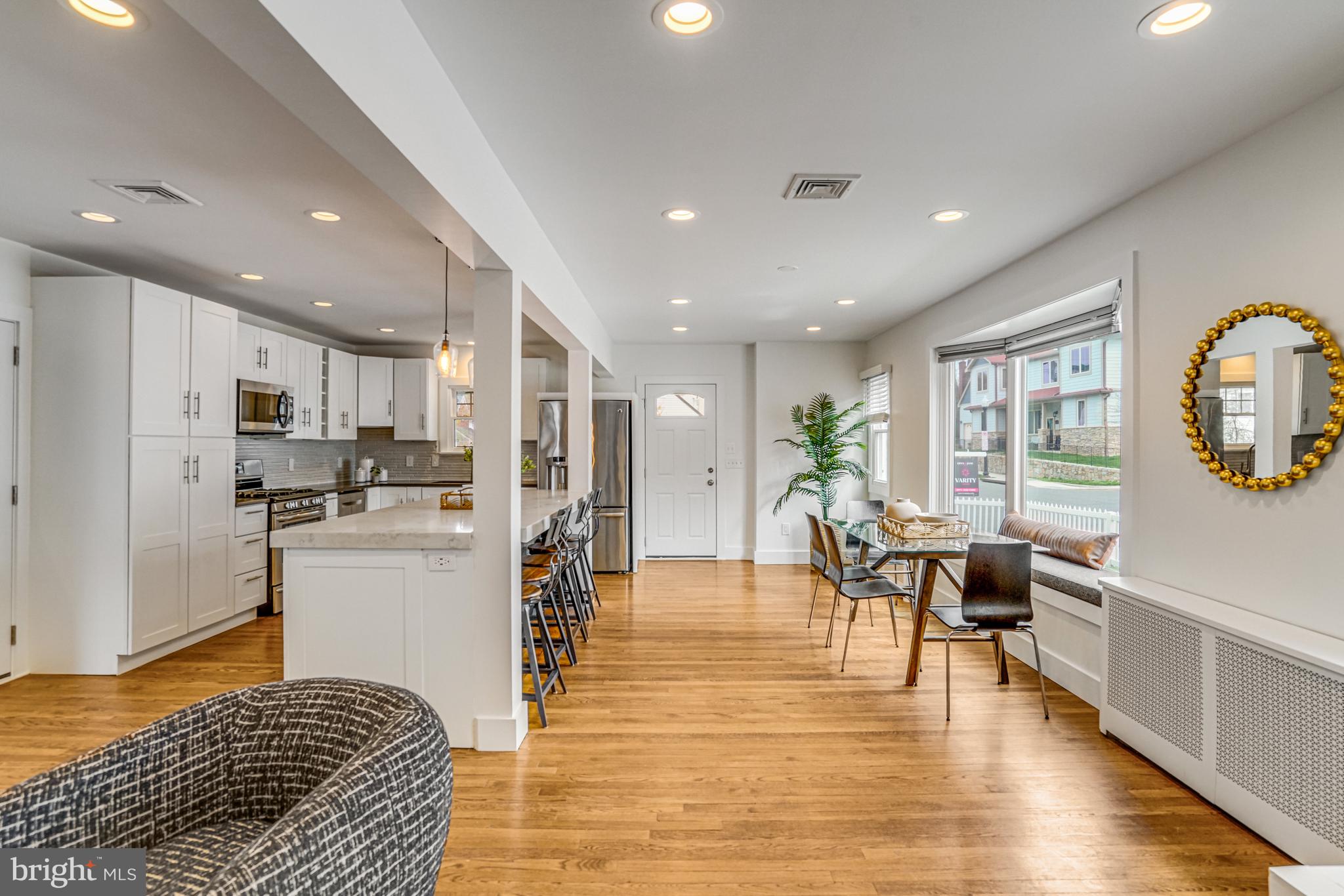 ADDISON HEIGHTS - Residential