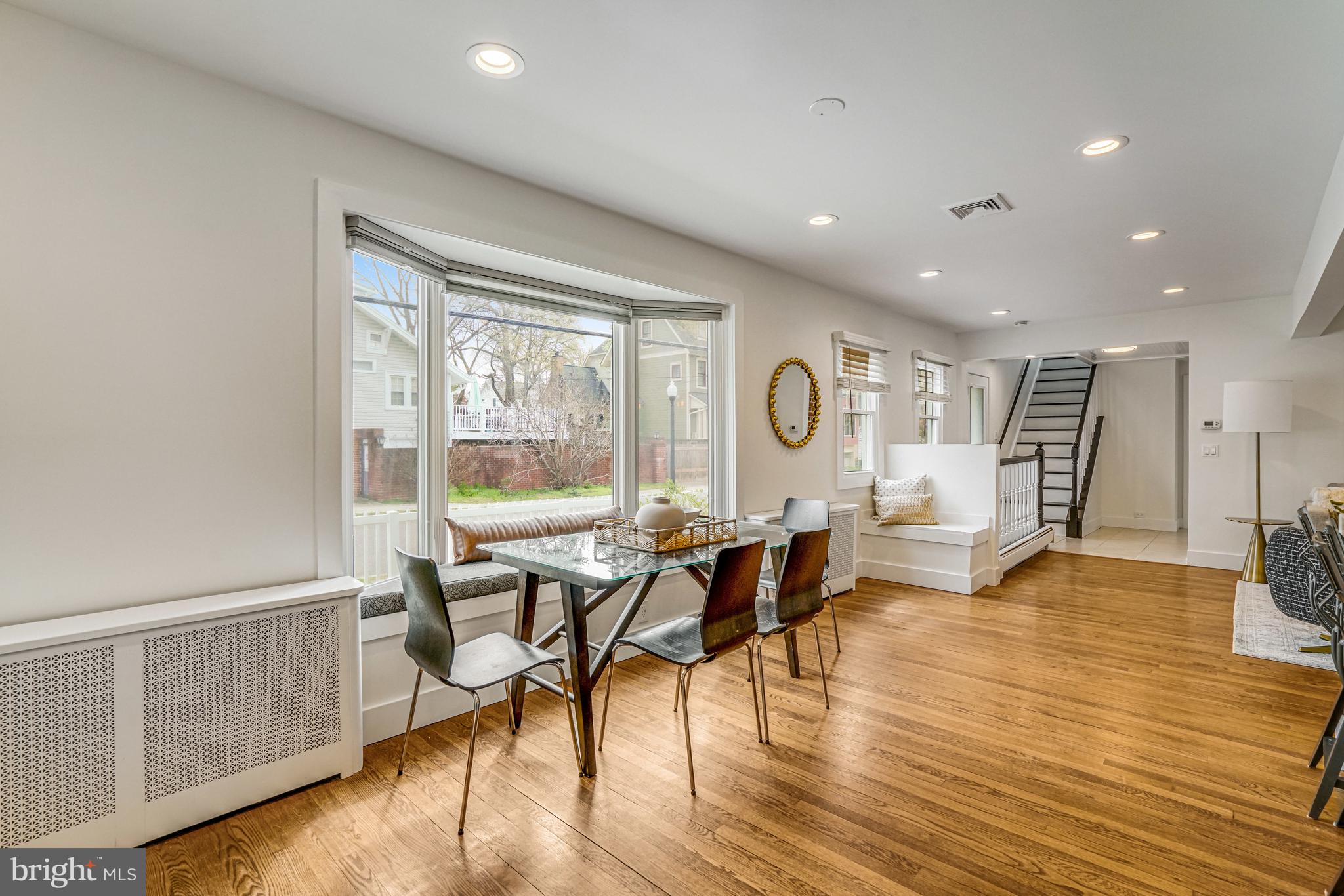 ADDISON HEIGHTS - Residential