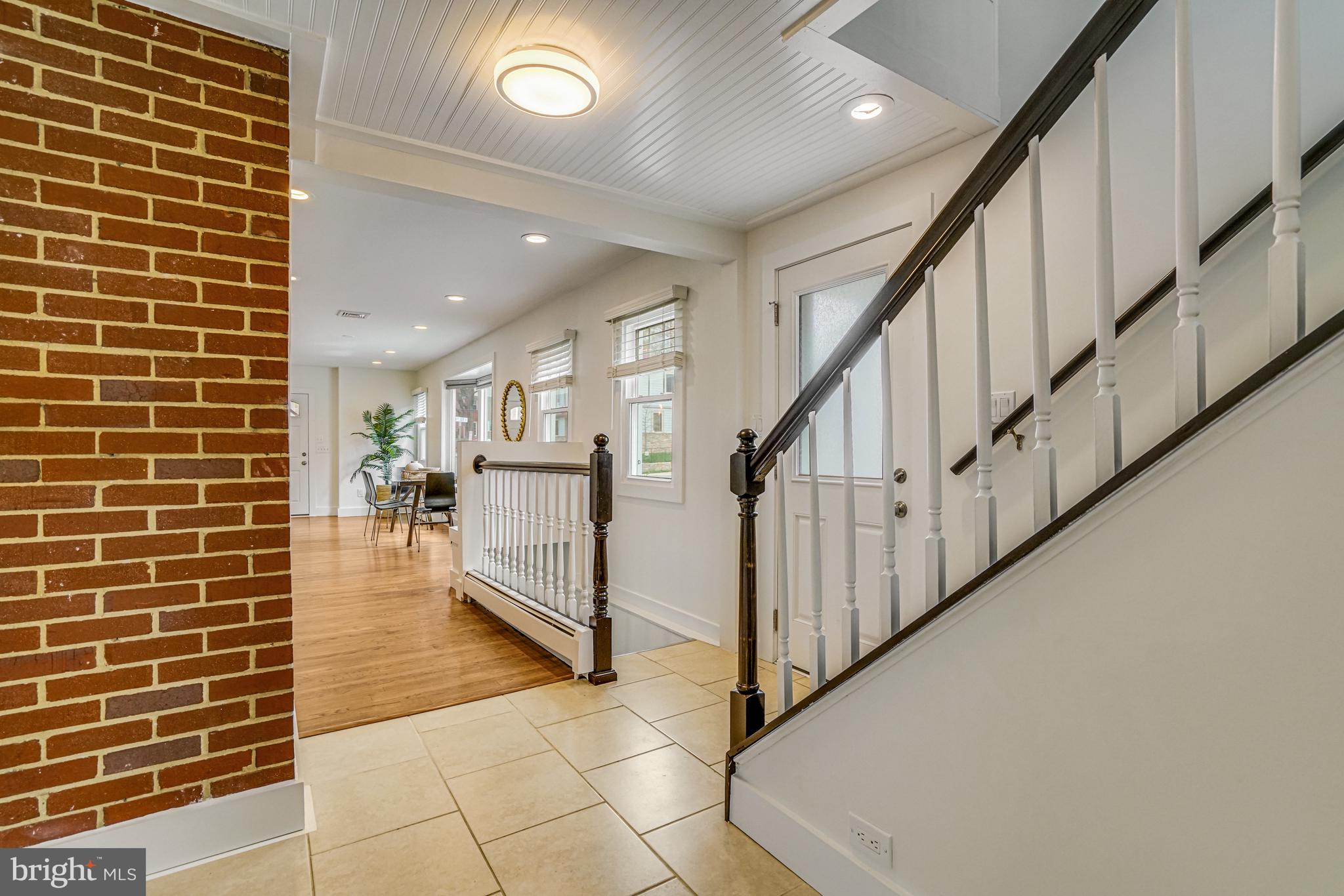 ADDISON HEIGHTS - Residential