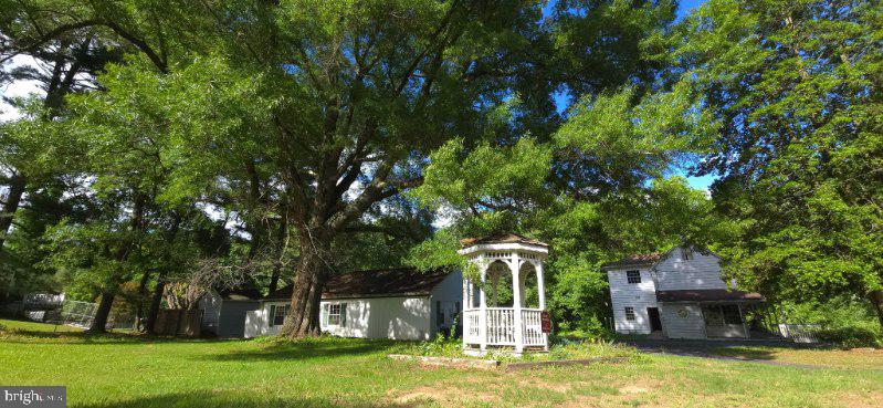 337 N EARLTON ROAD