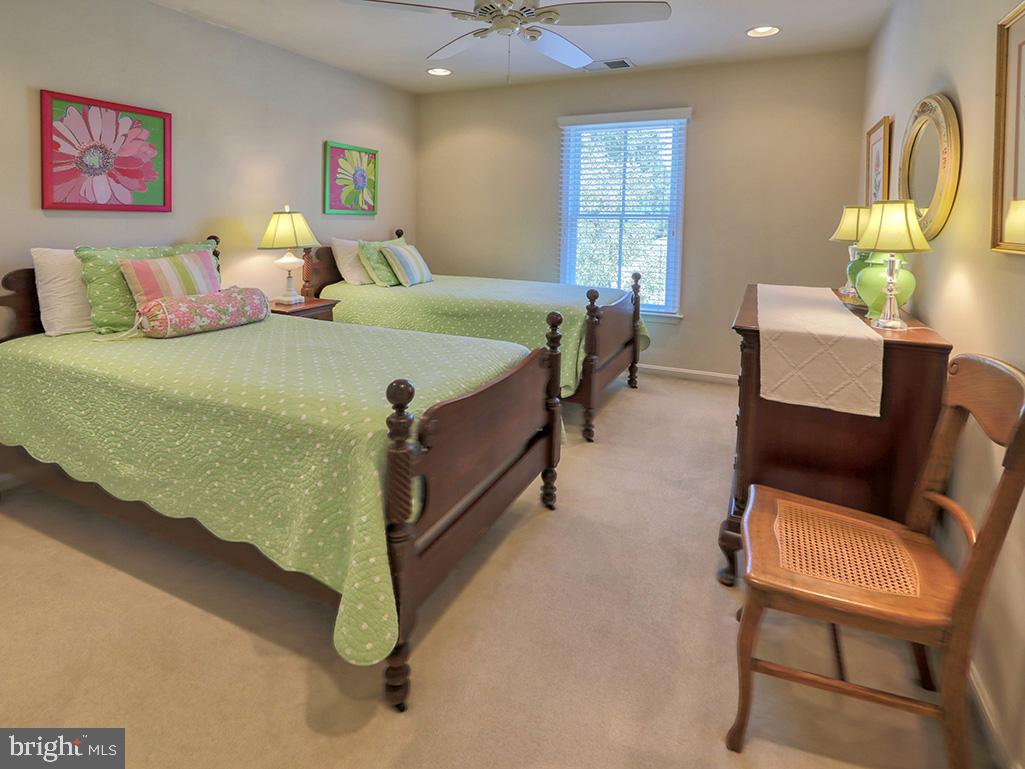 PENINSULA - Residential