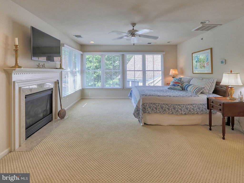 PENINSULA - Residential