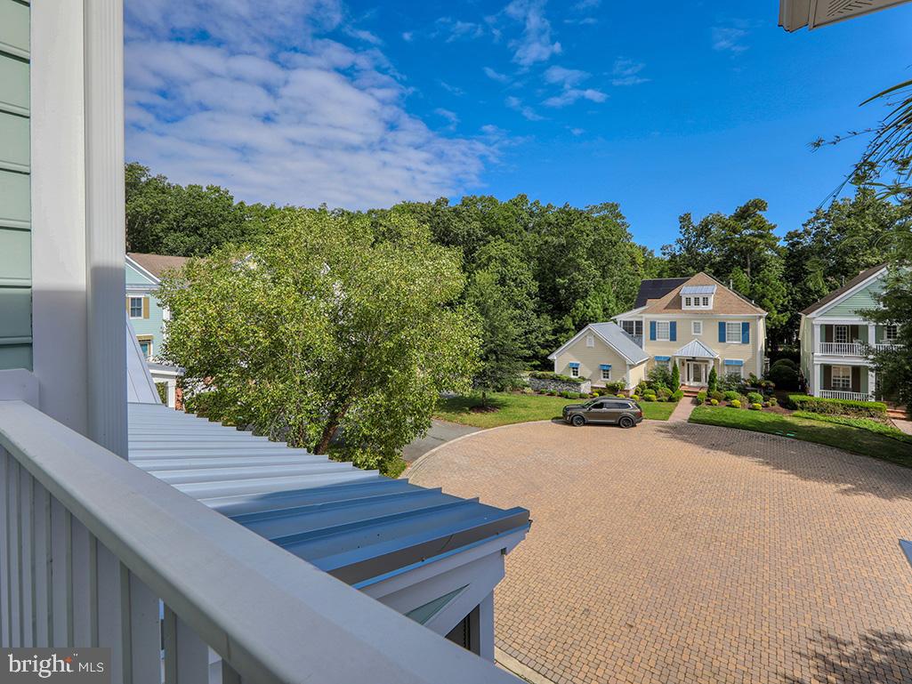 PENINSULA - Residential